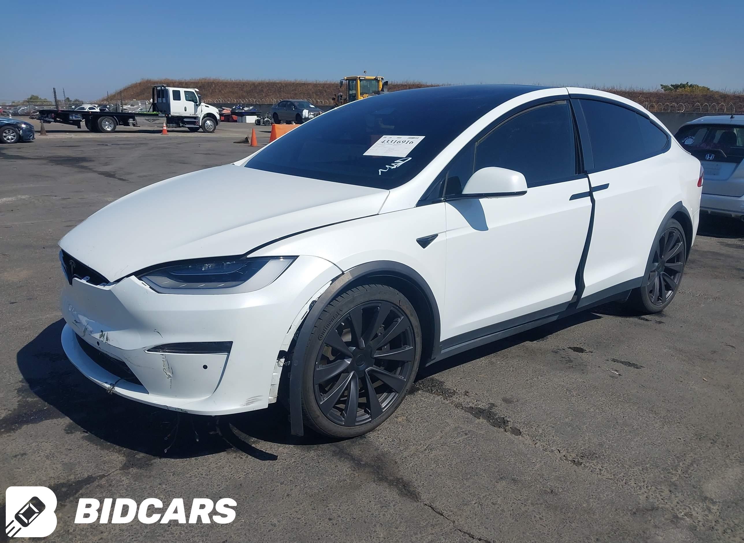 2022 Tesla Model X, Plaid Tri...