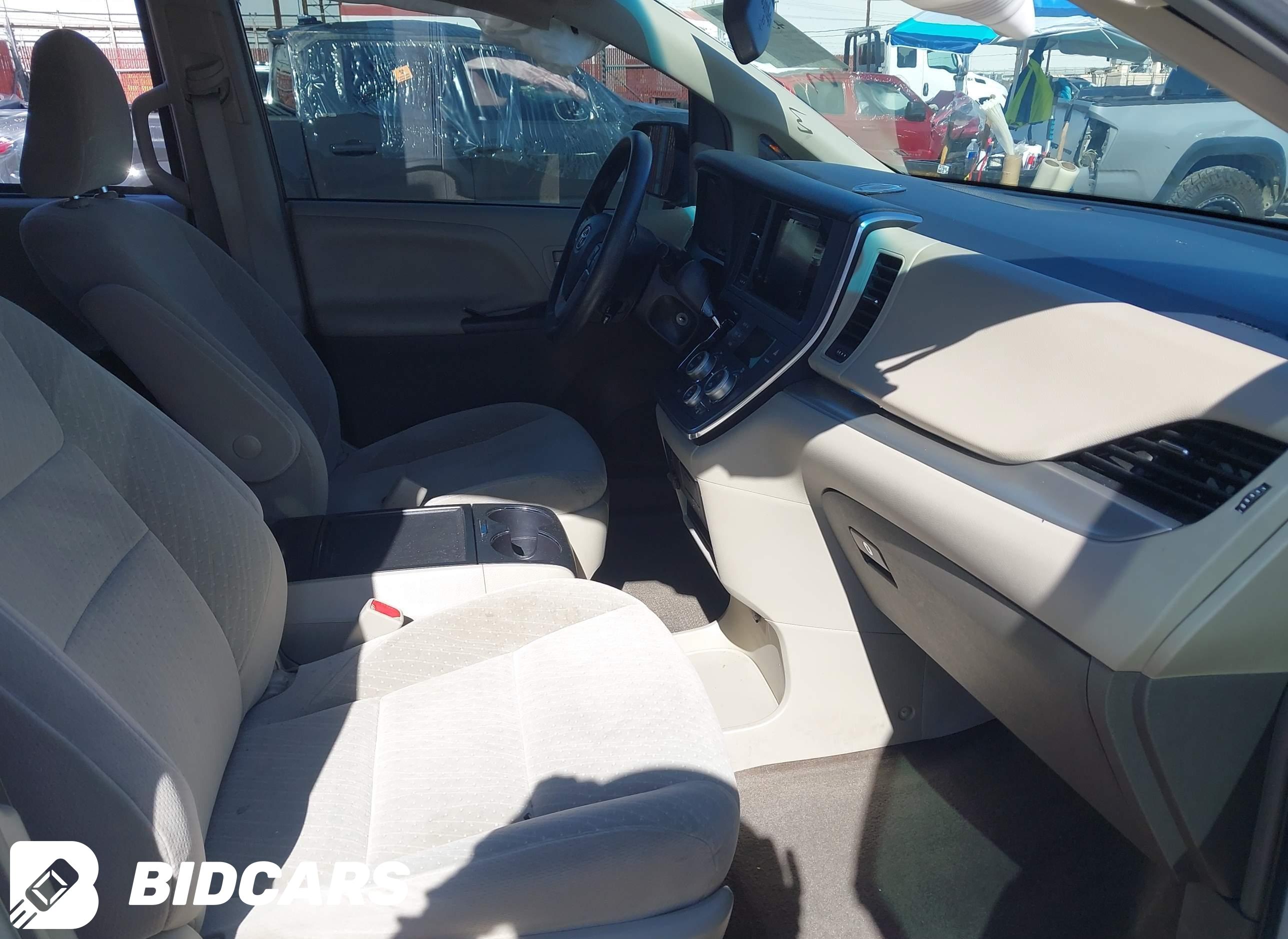 2017 Toyota Sienna, Le 8 Pass...