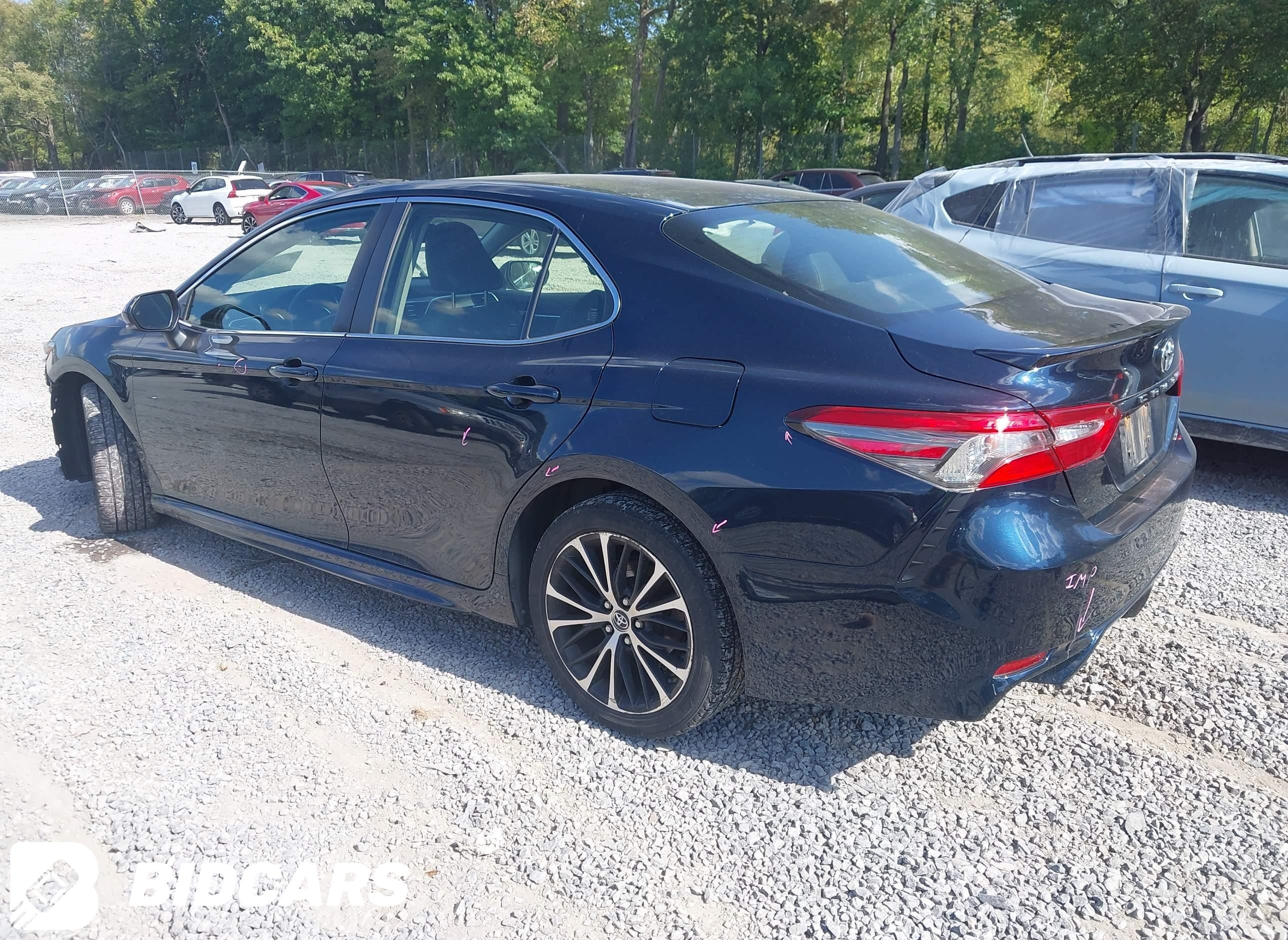 2018 Toyota Camry, SE