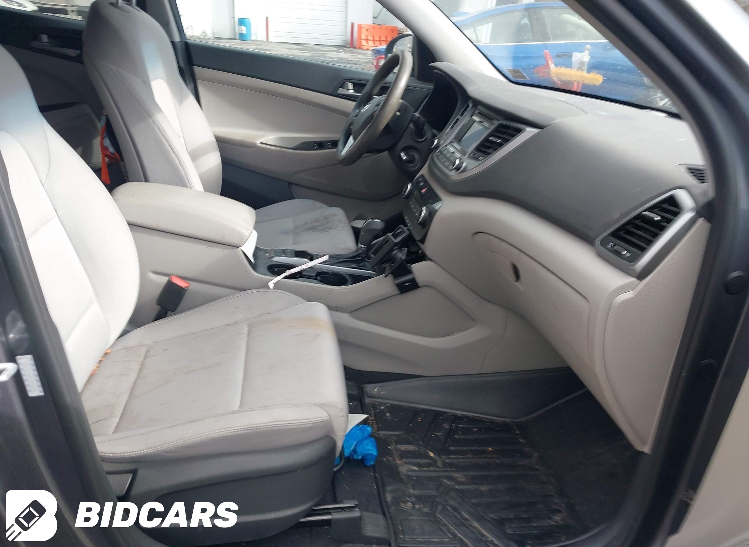 2018 Hyundai Tucson, SE