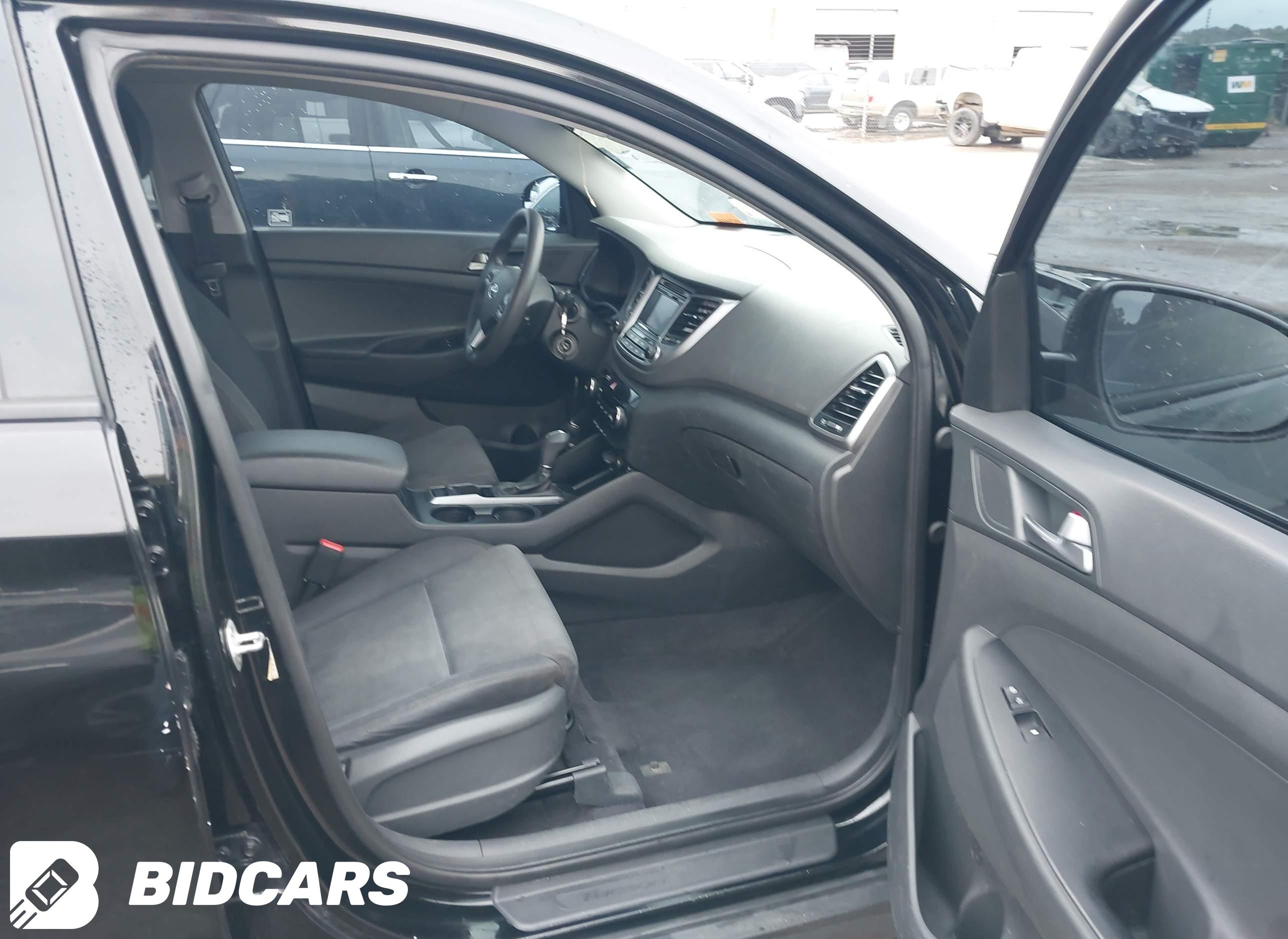 2018 Hyundai Tucson, SE