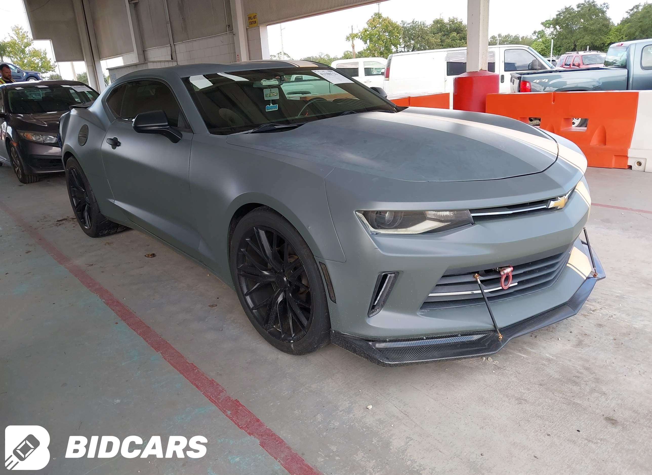 2017 Chevrolet Camaro, 1LT