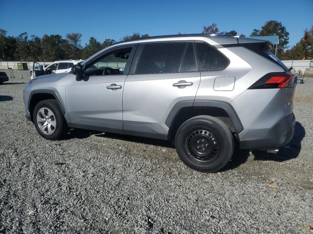 2021 Toyota RAV4, LE
