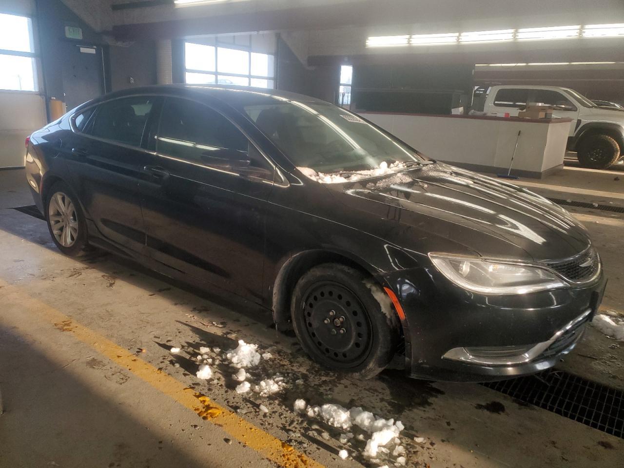 2016 Chrysler 200, Limited
