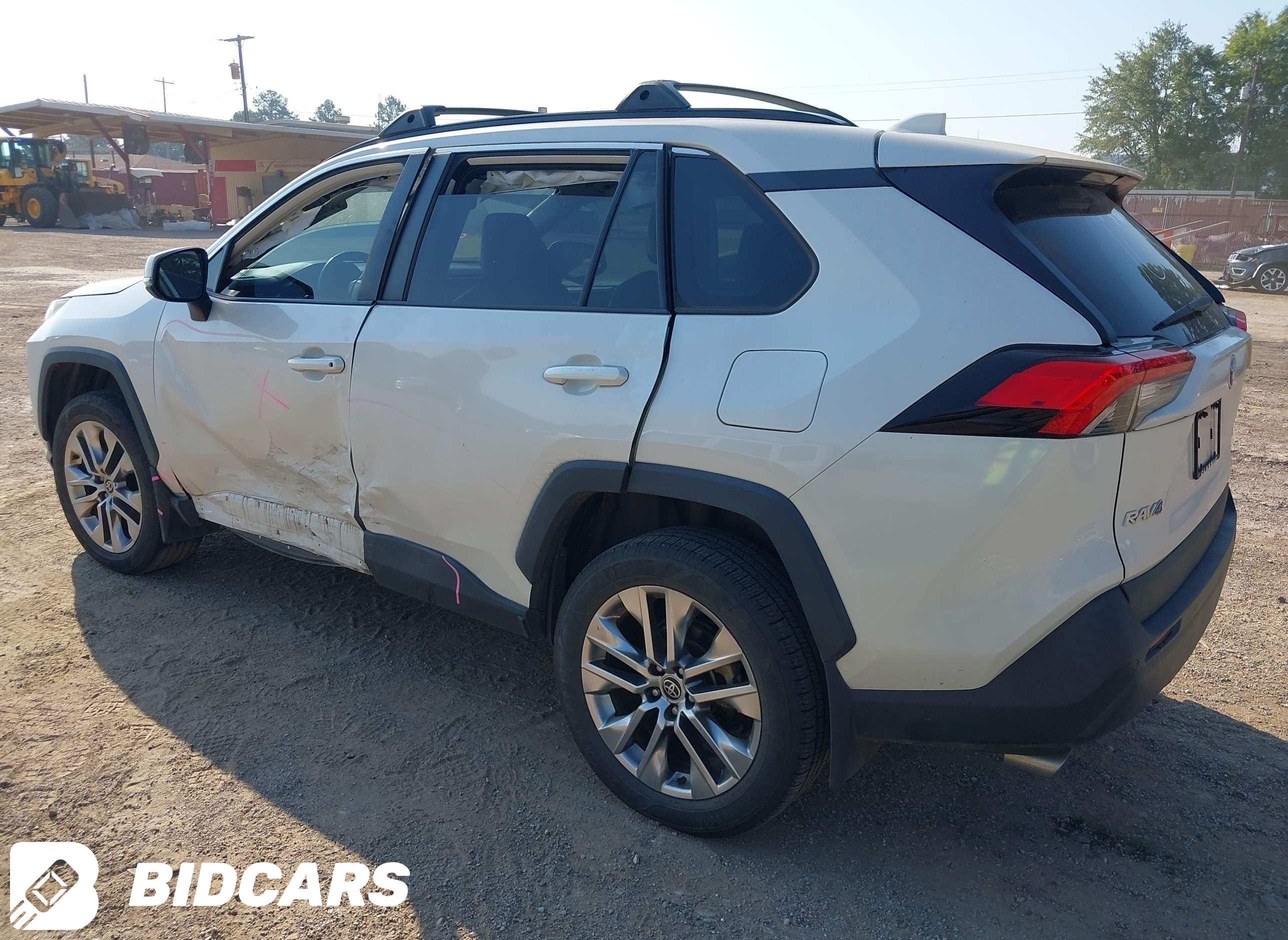 2022 Toyota RAV4, Xle Premium