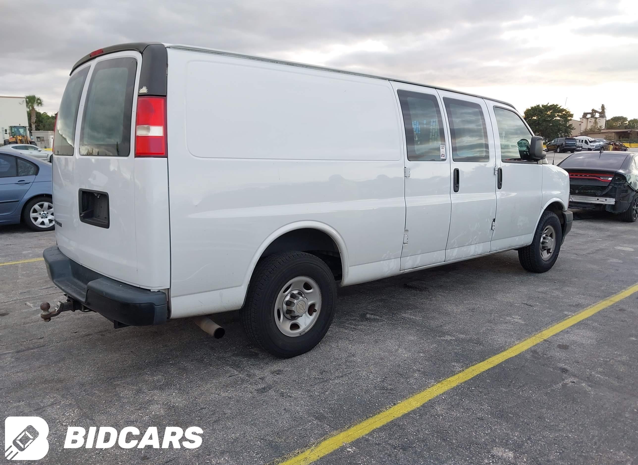 2019 Chevrolet Express 3500,...