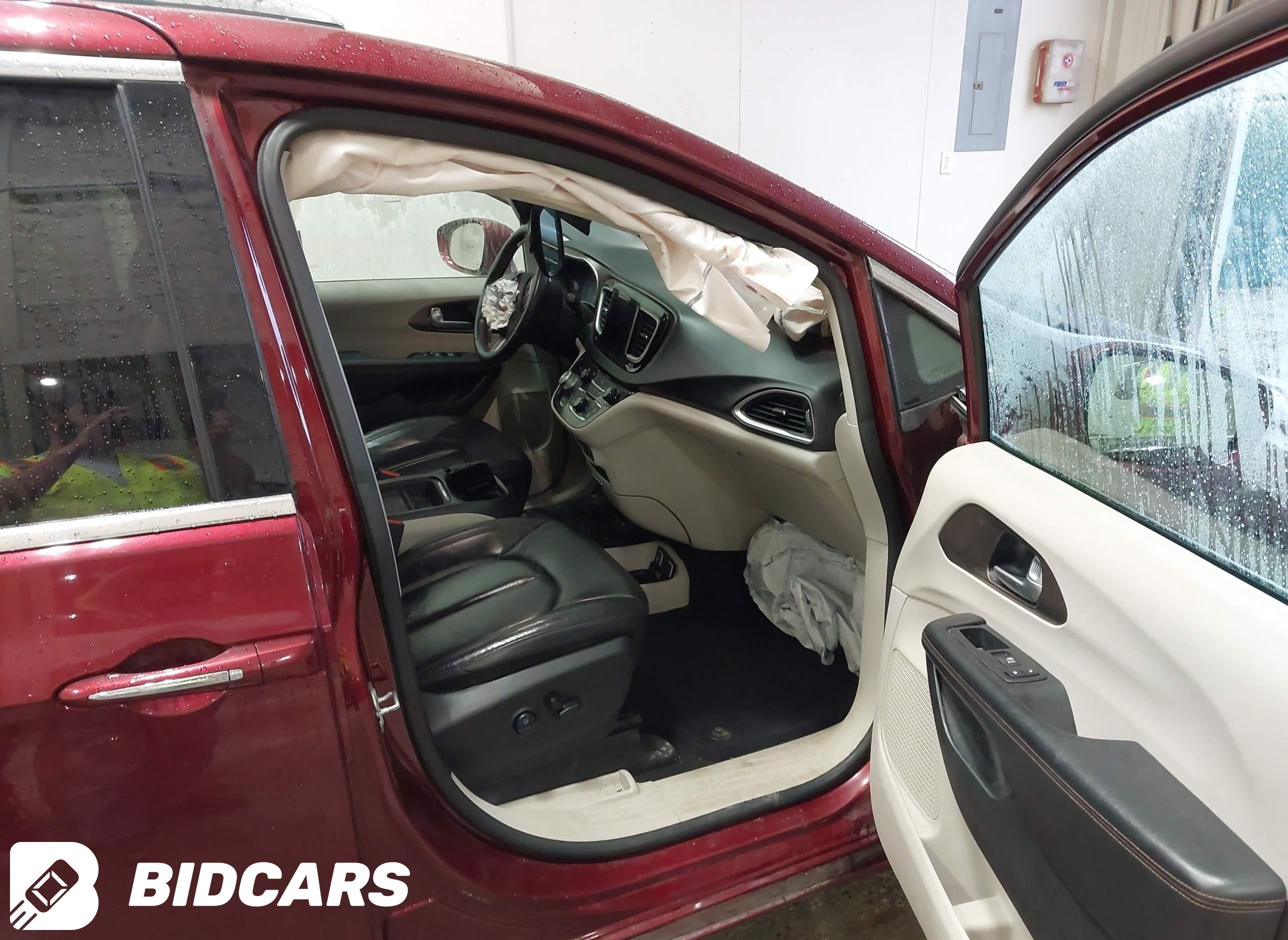 2018 Chrysler Pacifica, Touri...