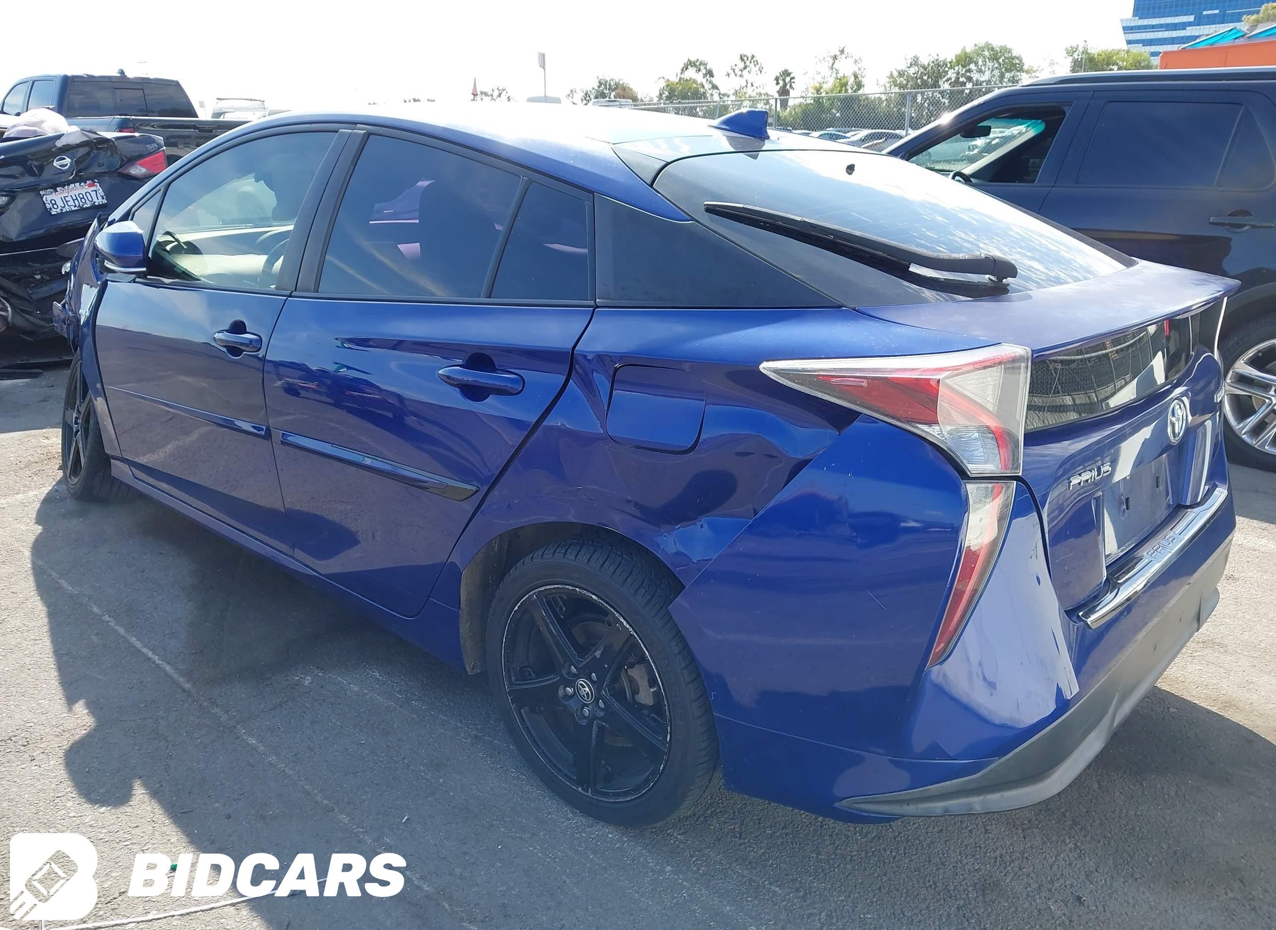 2016 Toyota Prius, Three Touring