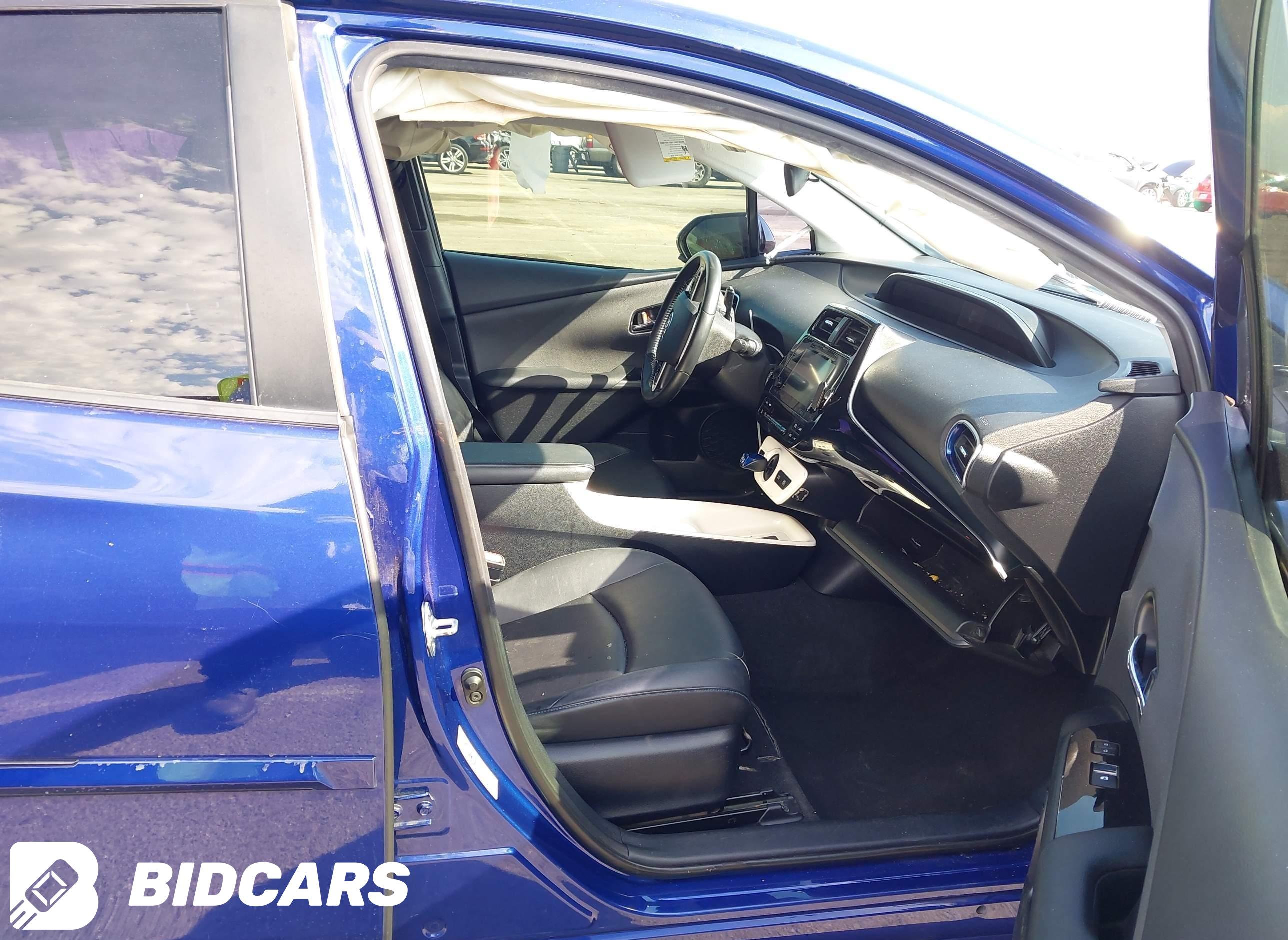 2016 Toyota Prius, Three Touring