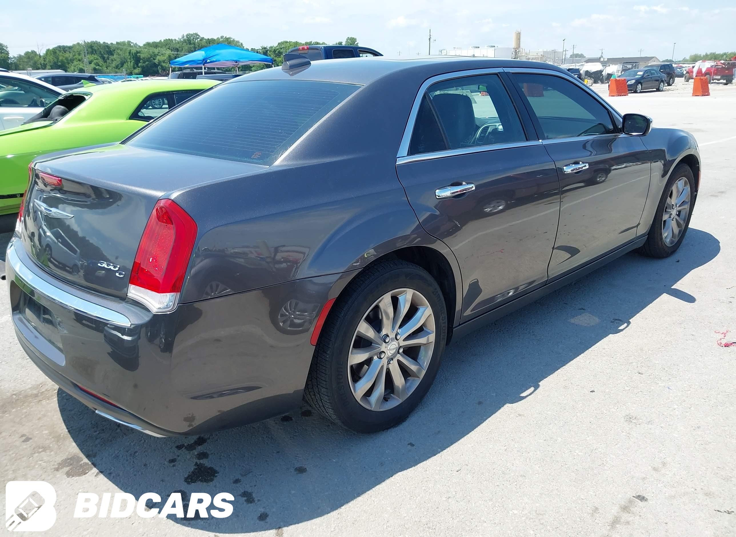 2017 Chrysler 300C, Awd