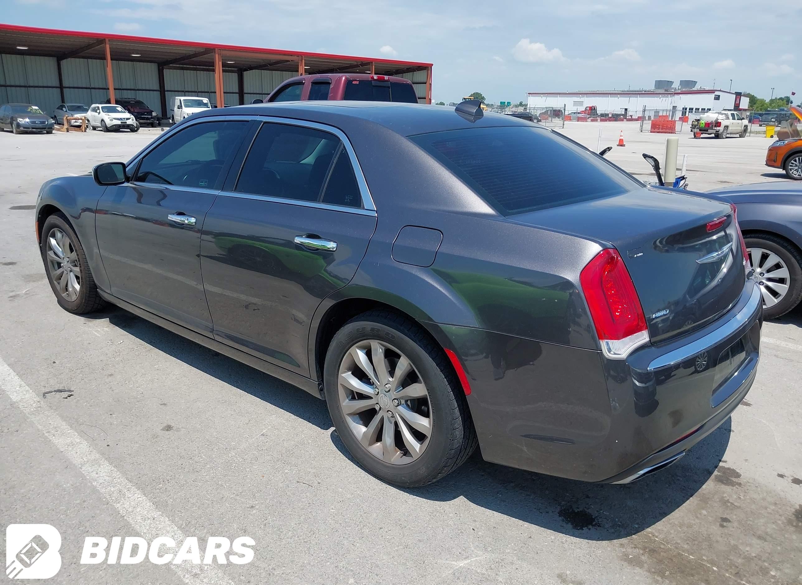 2017 Chrysler 300C, Awd