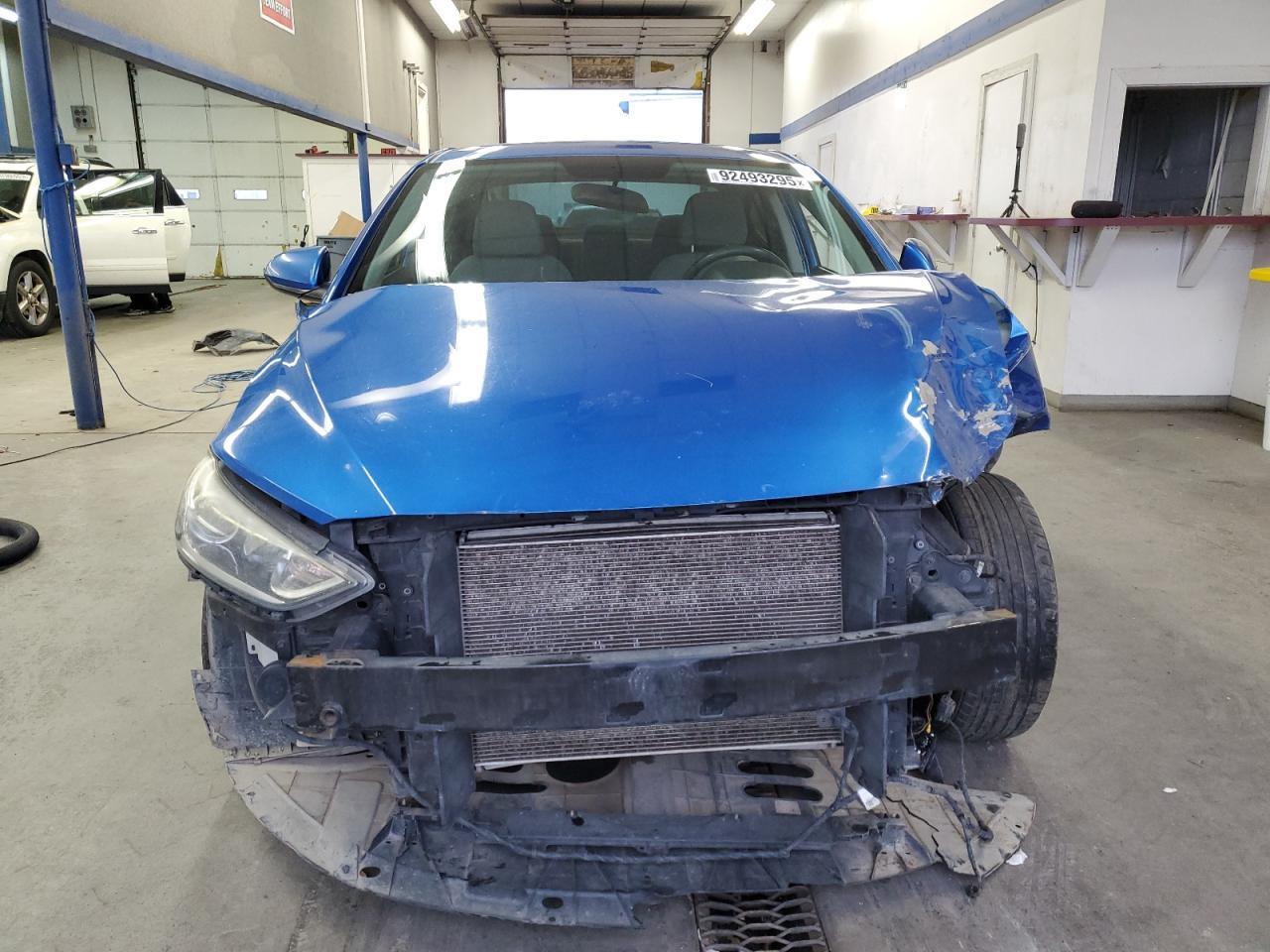 2017 Hyundai Elantra, SE