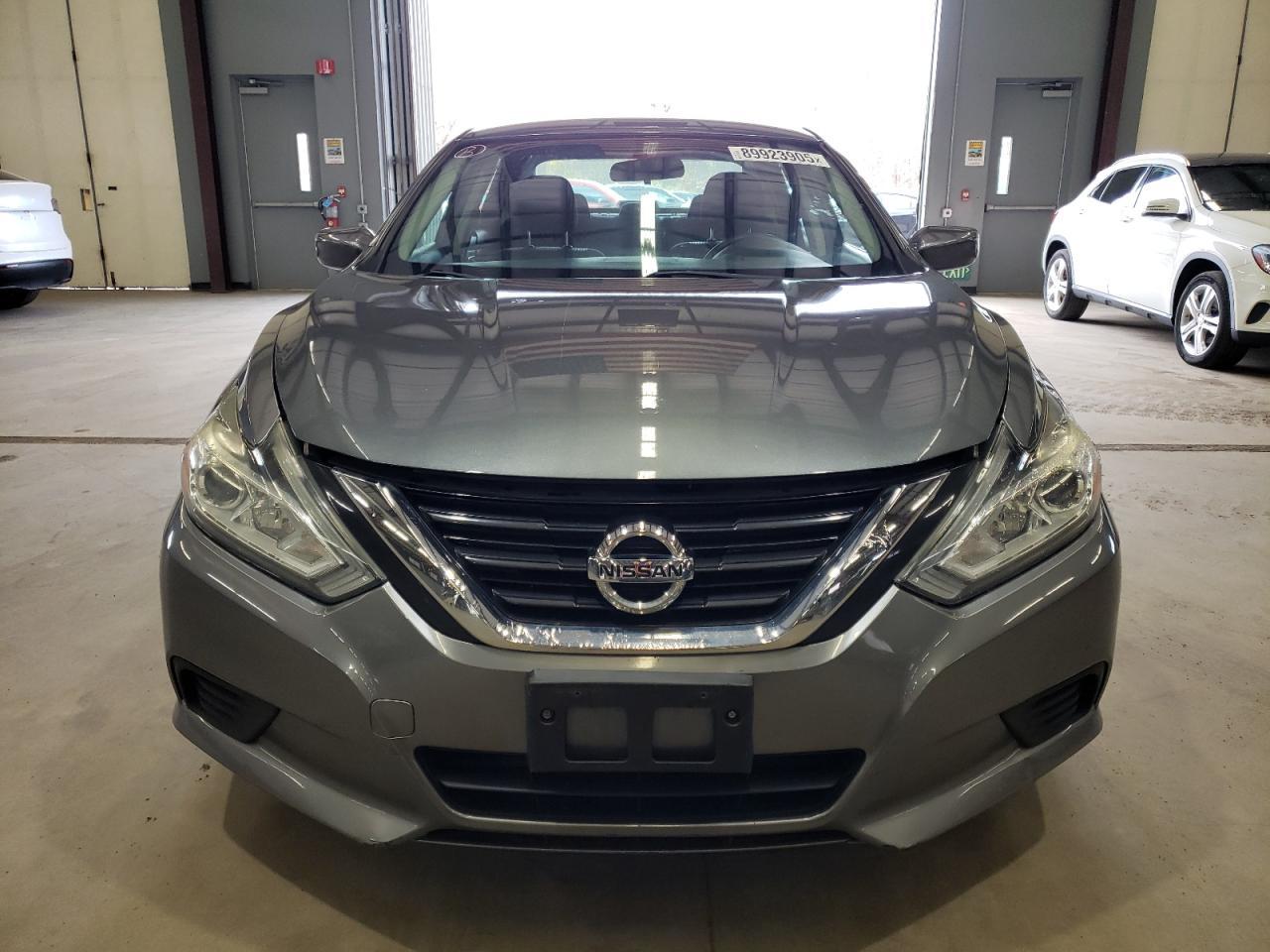2017 Nissan Altima, 2.5