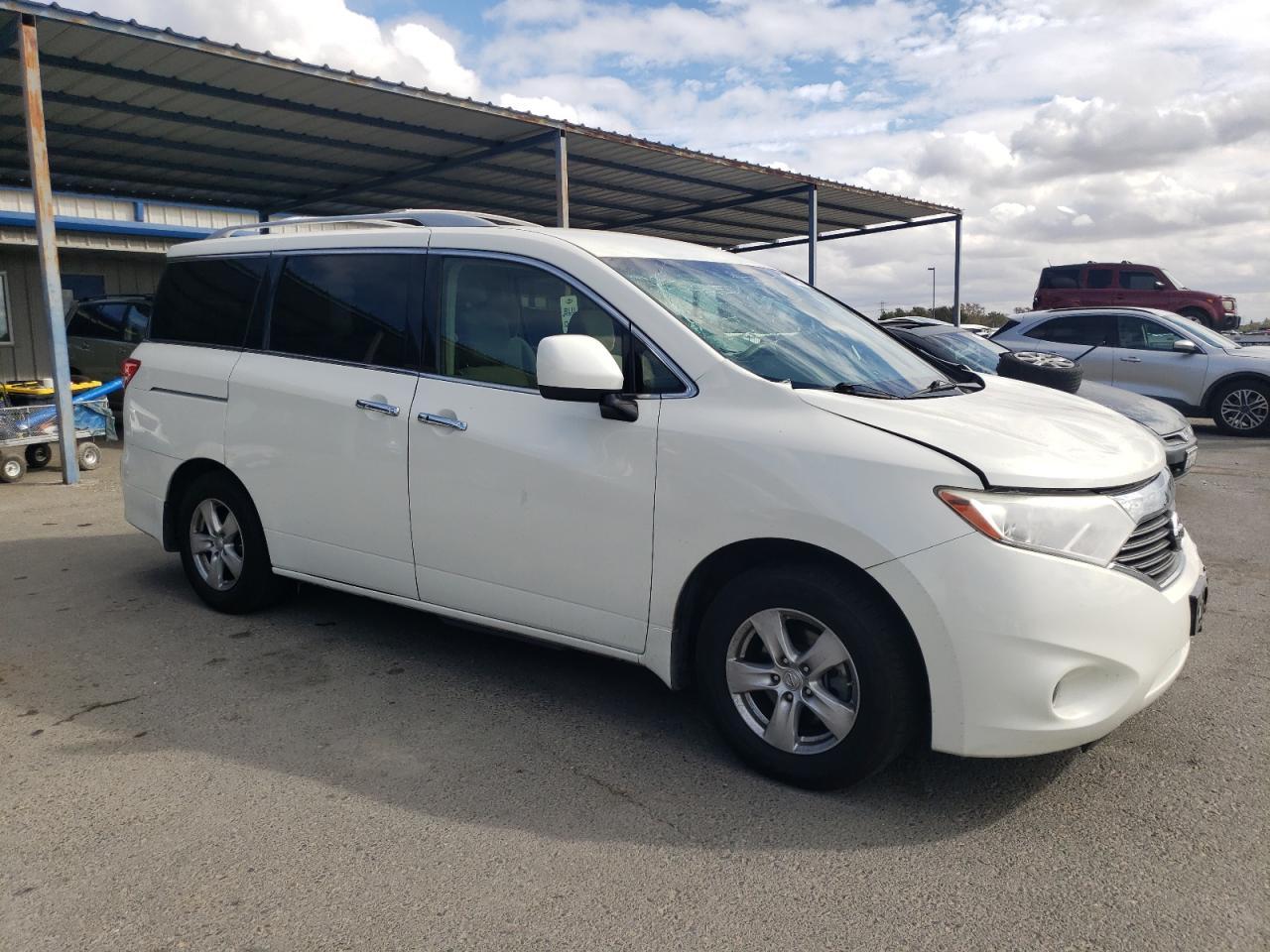 2015 Nissan Quest, S
