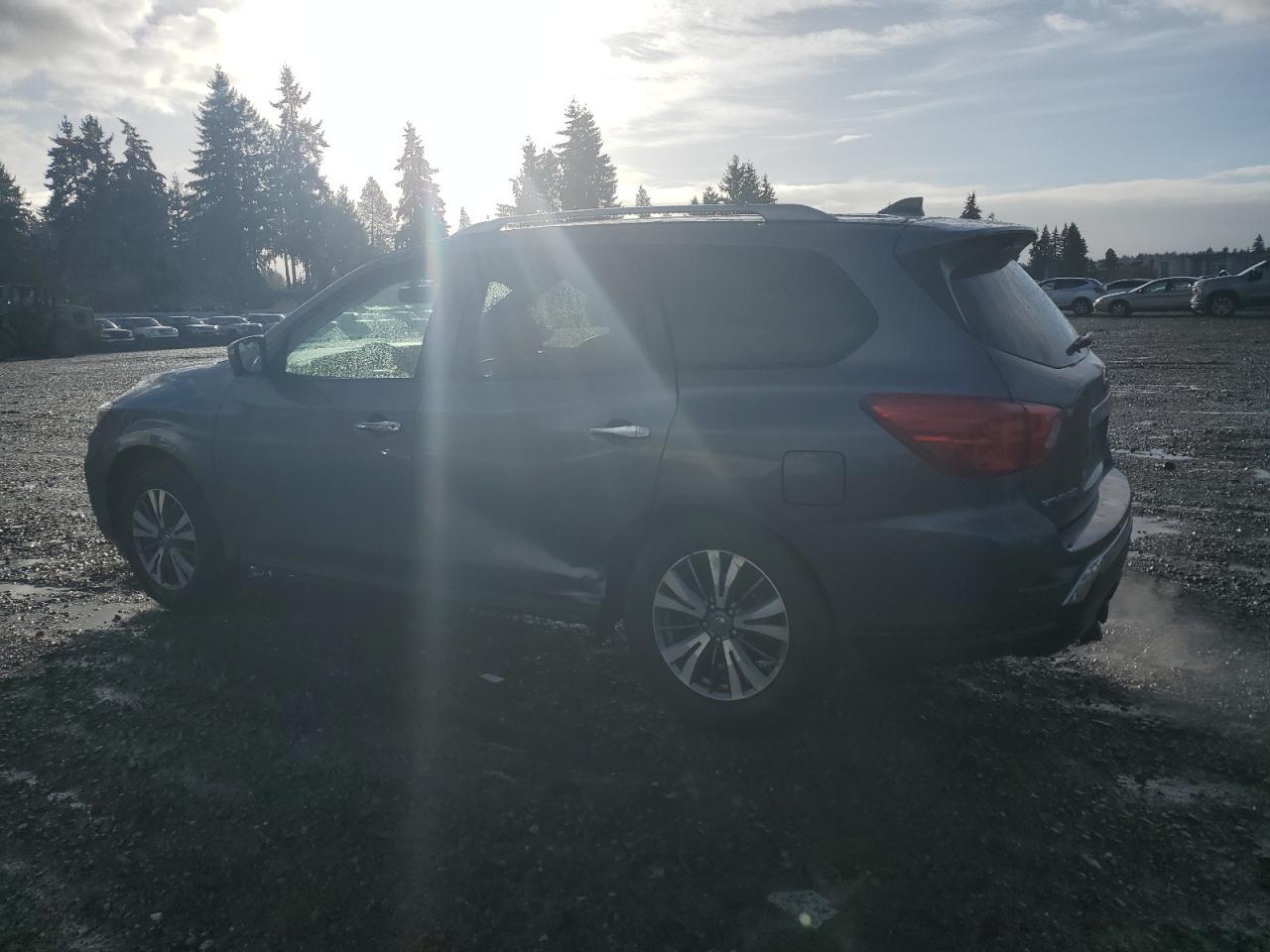 2019 Nissan Pathfinder, S