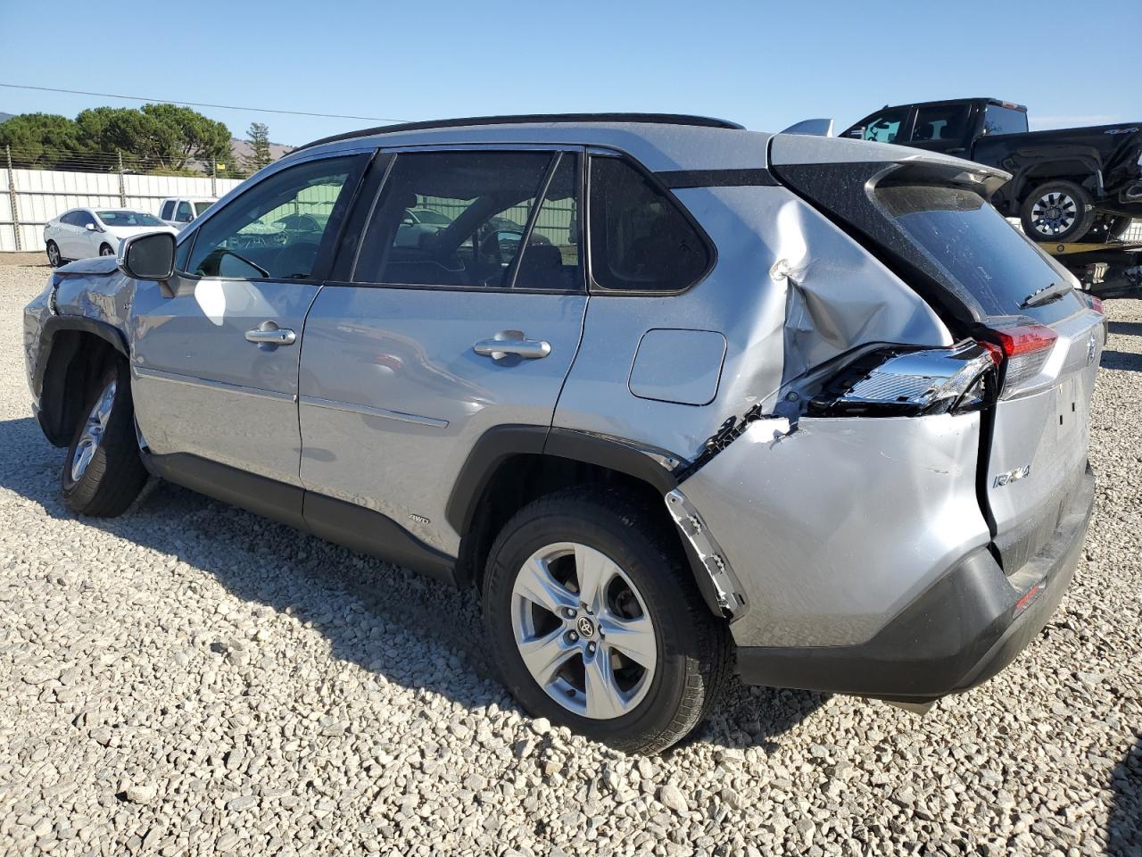 2020 Toyota RAV4, LE