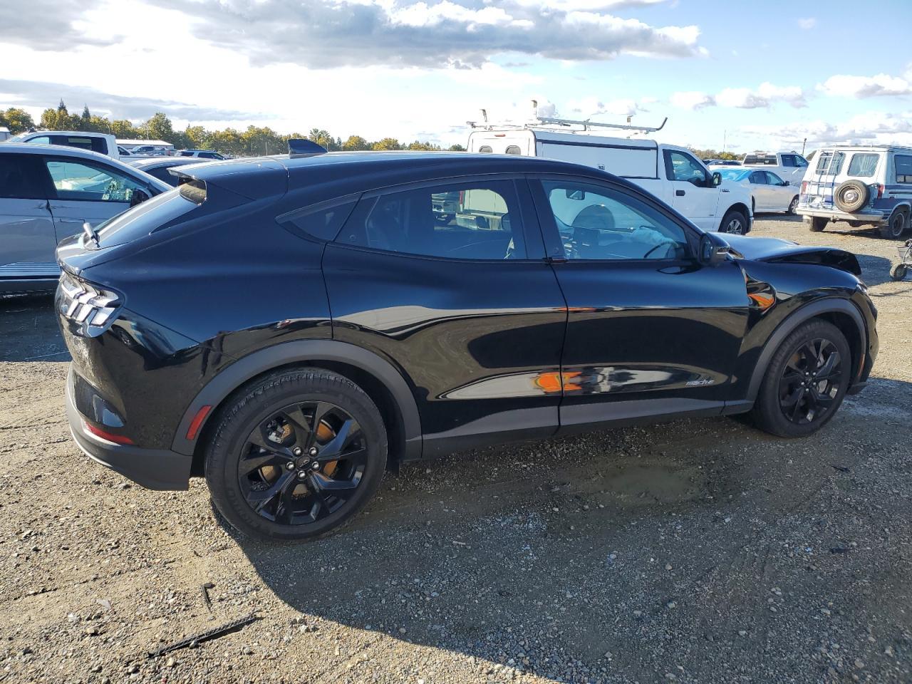 2024 Ford Mustang, Select