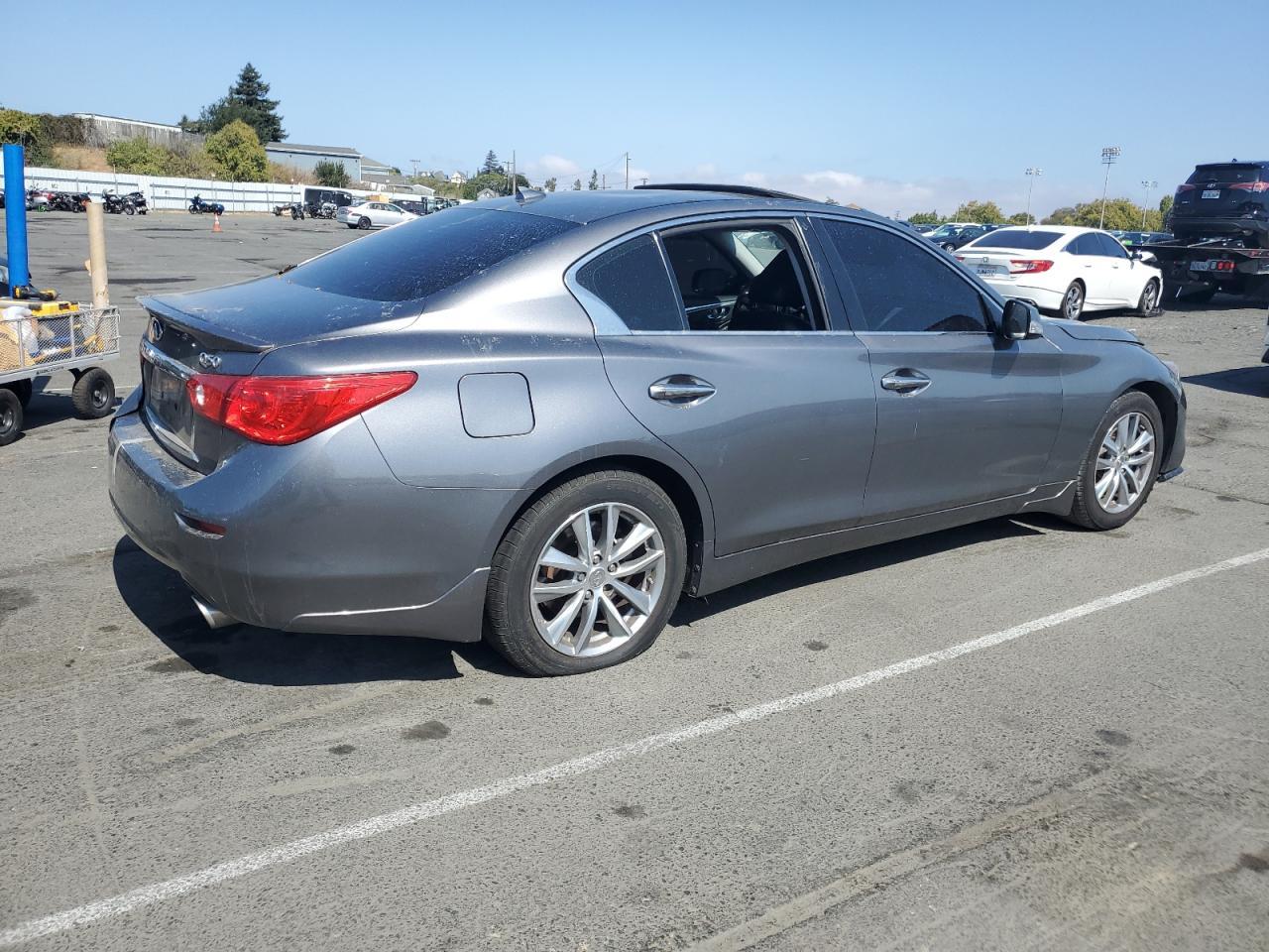 2017 Infiniti Q50, Base
