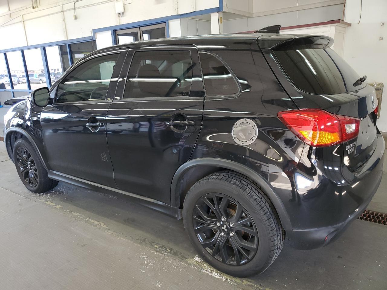 2017 Mitsubishi Outlander, ES