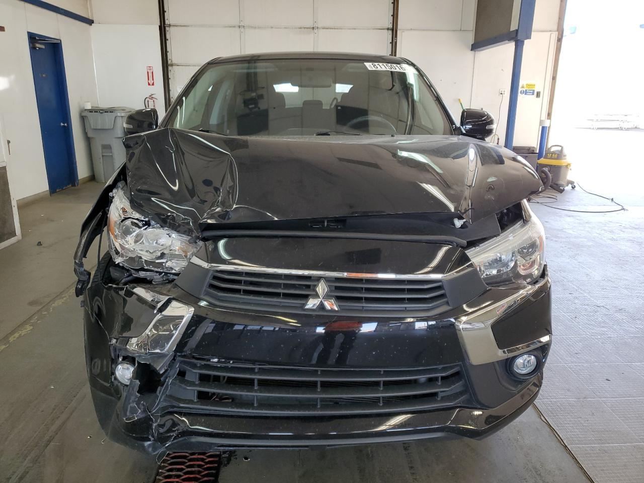 2017 Mitsubishi Outlander, ES