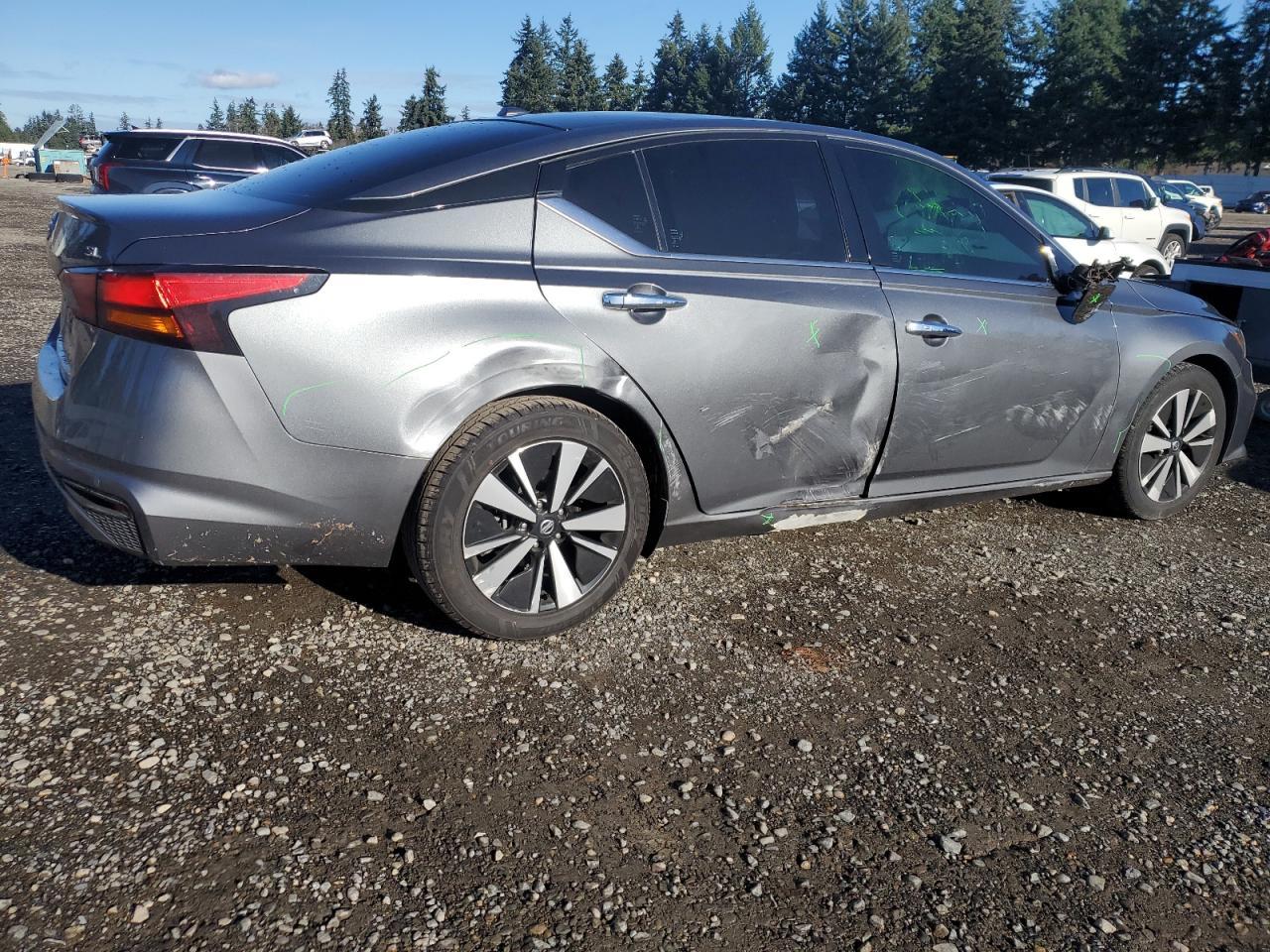 2020 Nissan Altima, SL