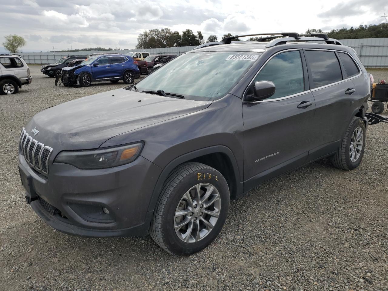 2019 Jeep Cherokee, Latitude...