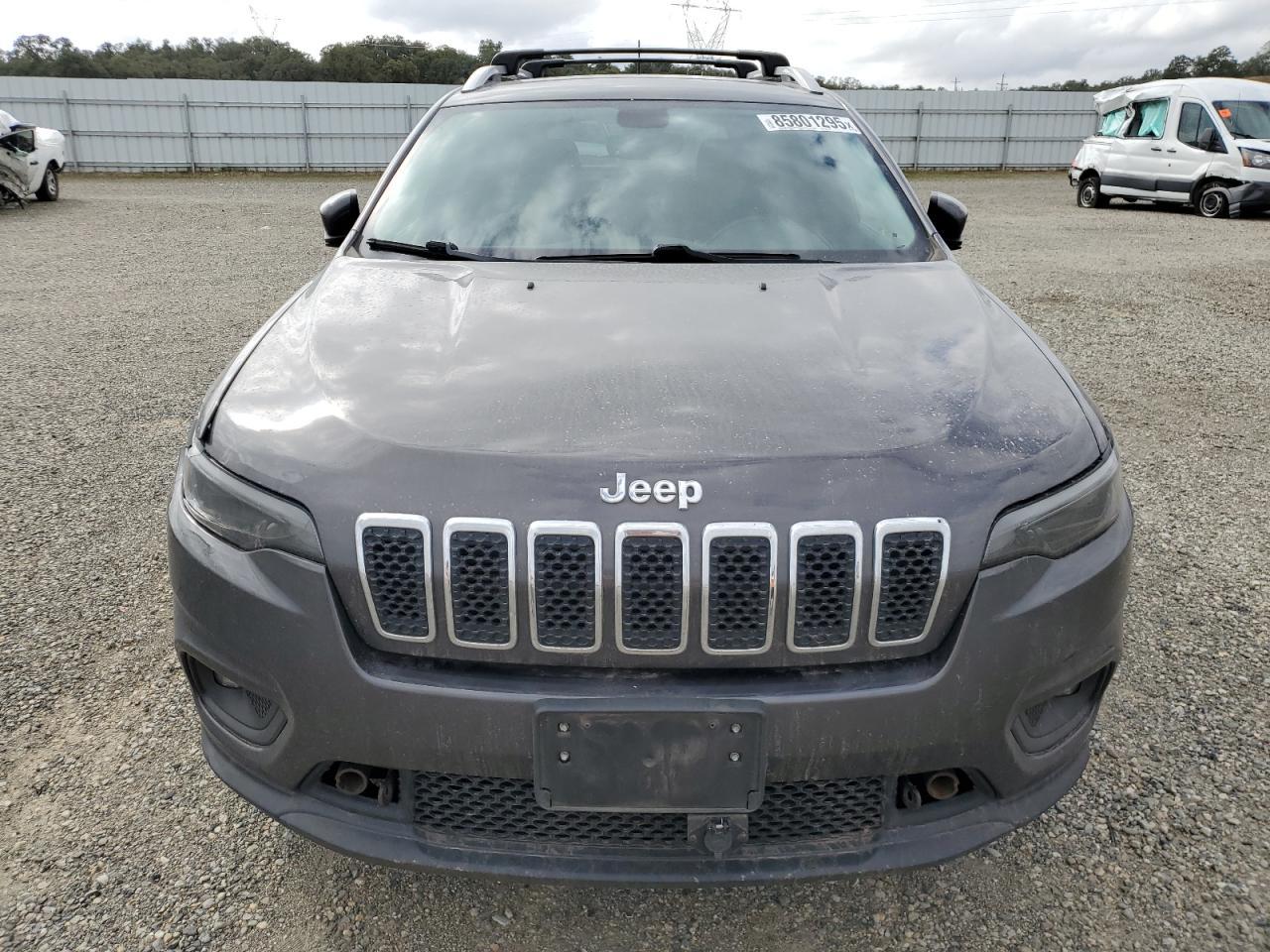 2019 Jeep Cherokee, Latitude...