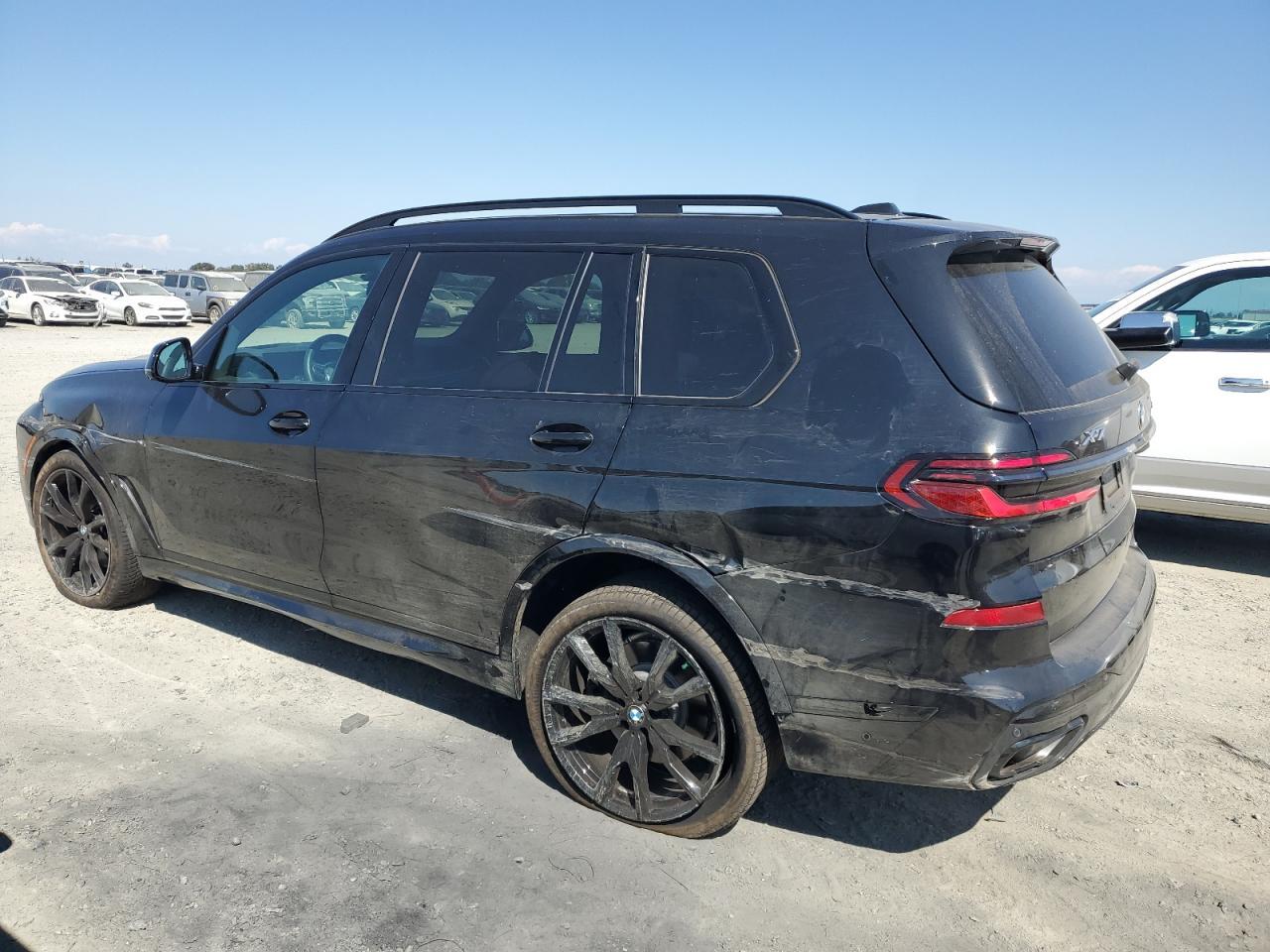 2025 BMW X7, Xdrive40I