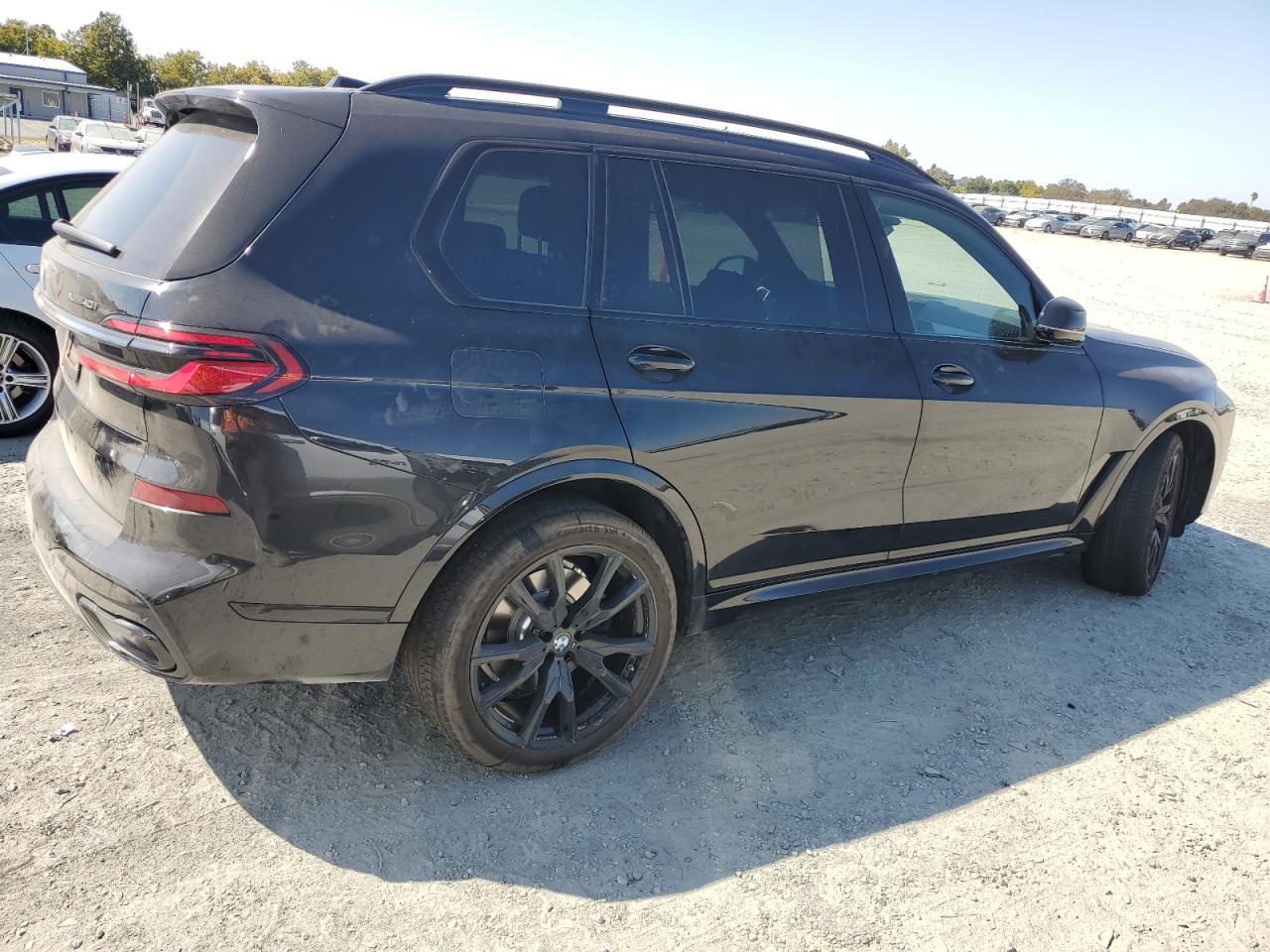 2025 BMW X7, Xdrive40I
