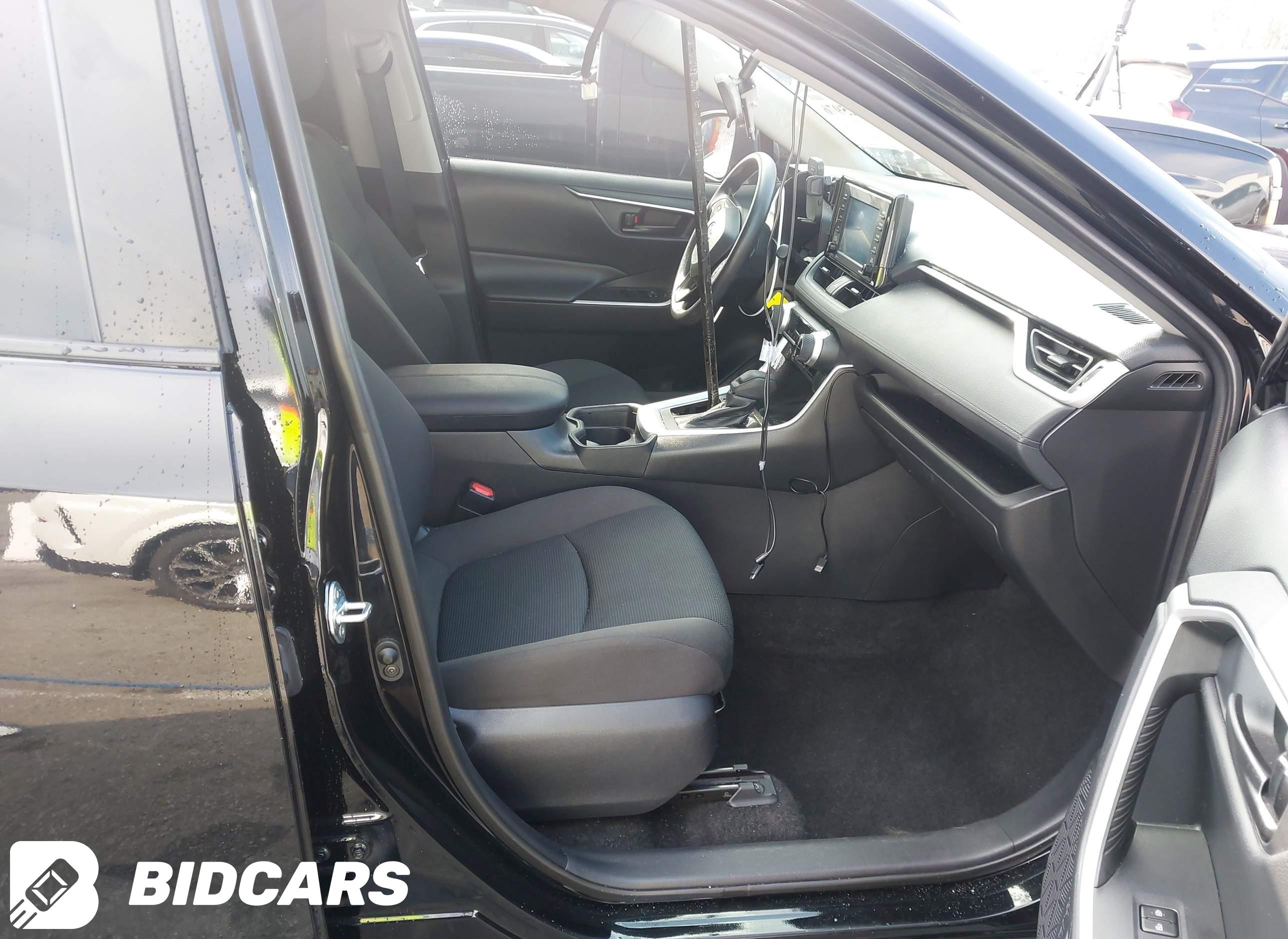 2021 Toyota RAV4, Hybrid LE