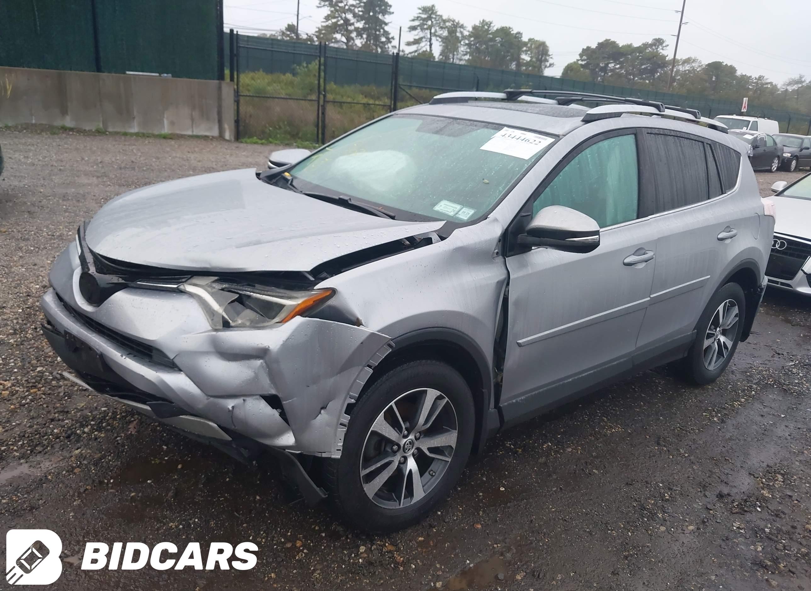 2016 Toyota RAV4, Xle