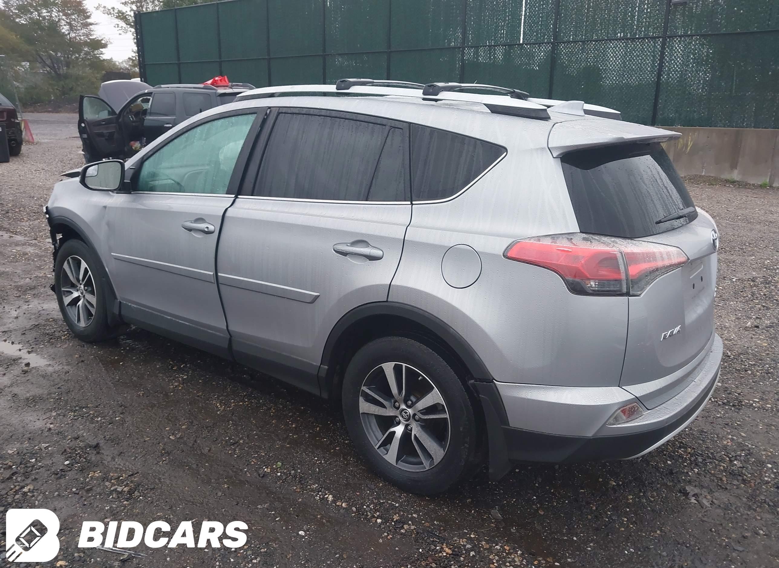 2016 Toyota RAV4, Xle