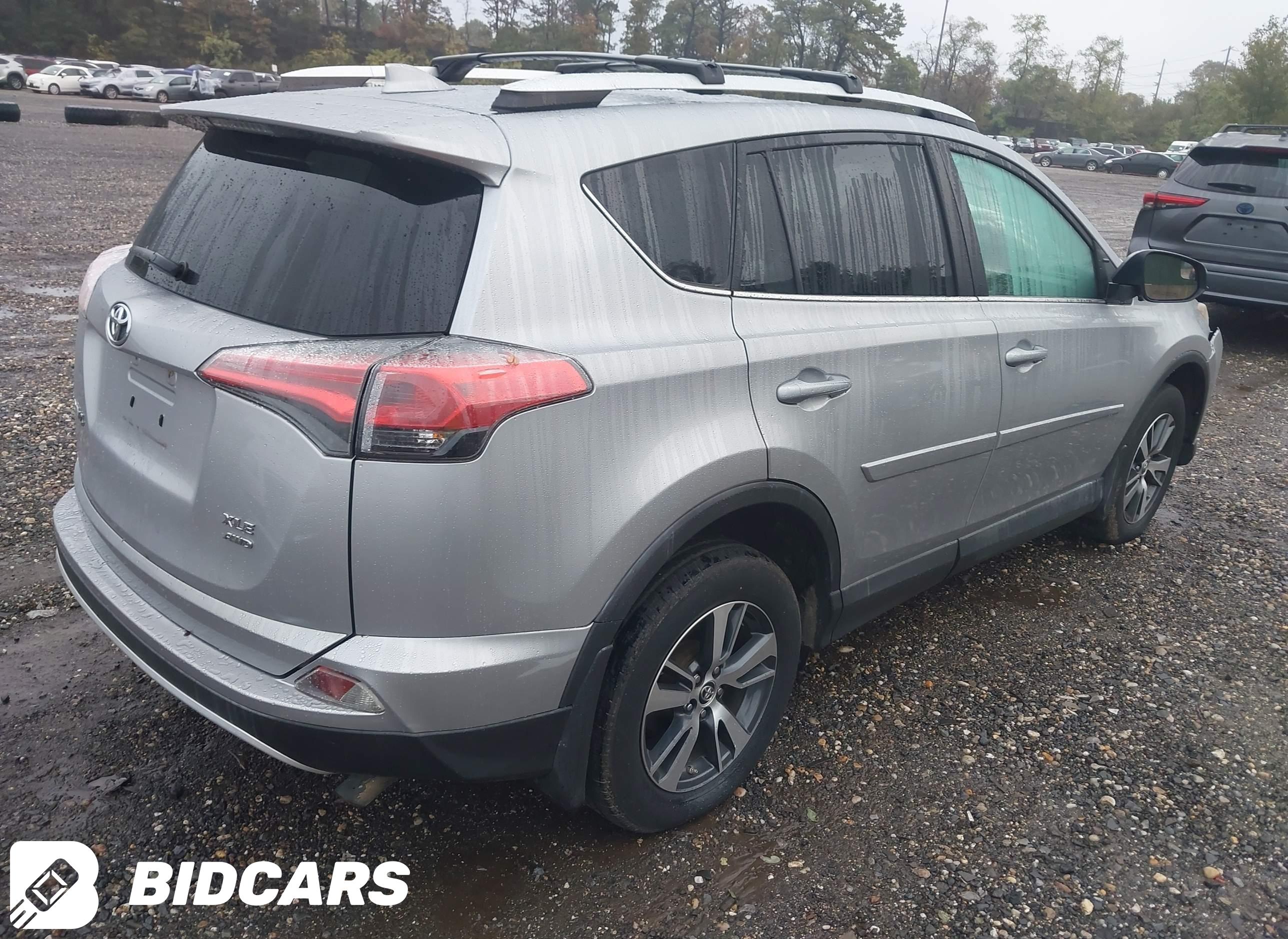 2016 Toyota RAV4, Xle