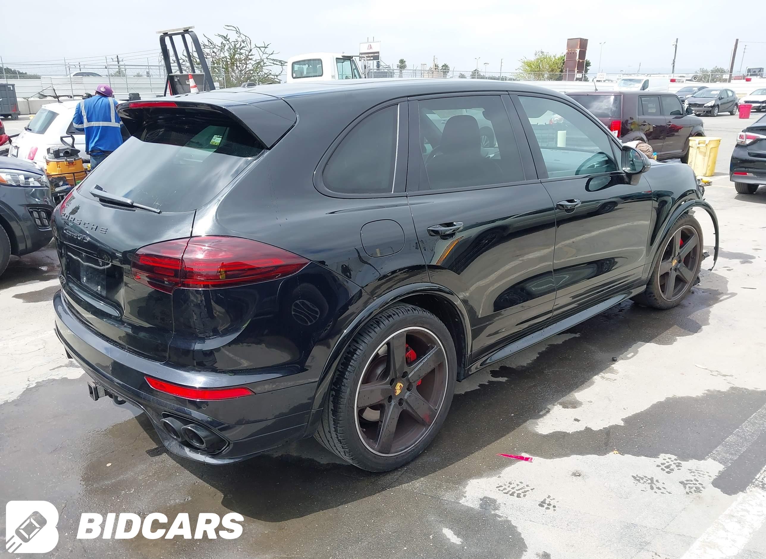 2016 Porsche Cayenne, Gts
