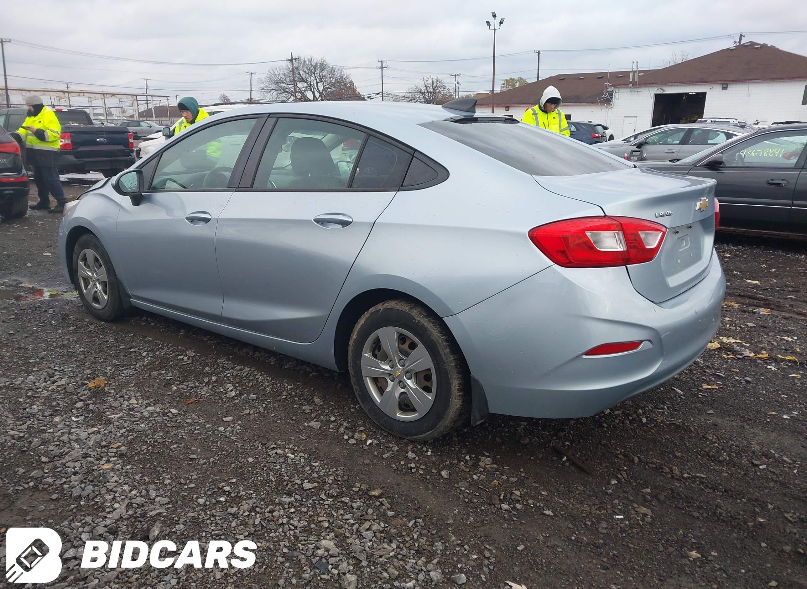 2017 Chevrolet Cruze, Ls Auto