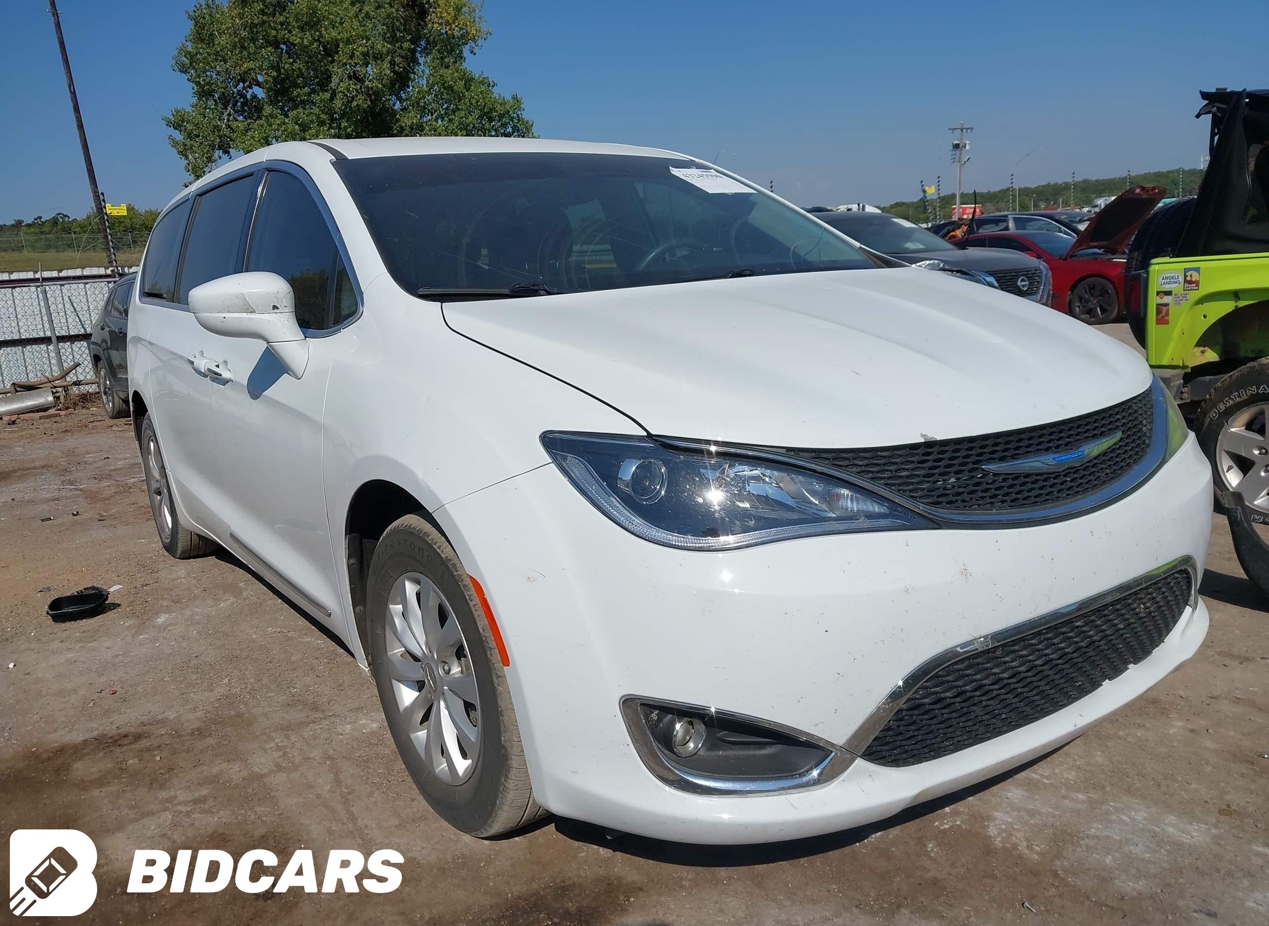 2018 Chrysler Pacifica, Touri...