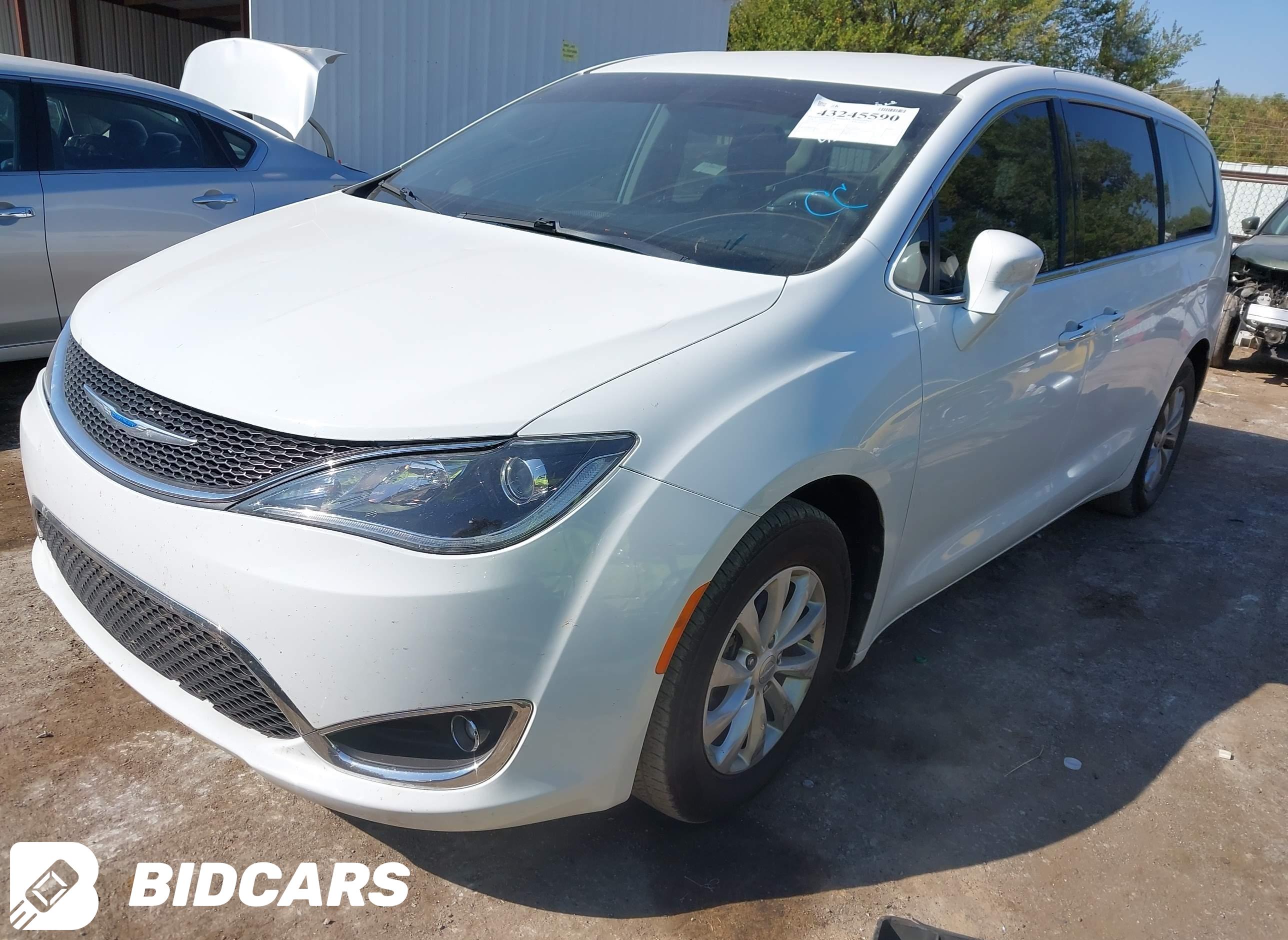 2018 Chrysler Pacifica, Touri...