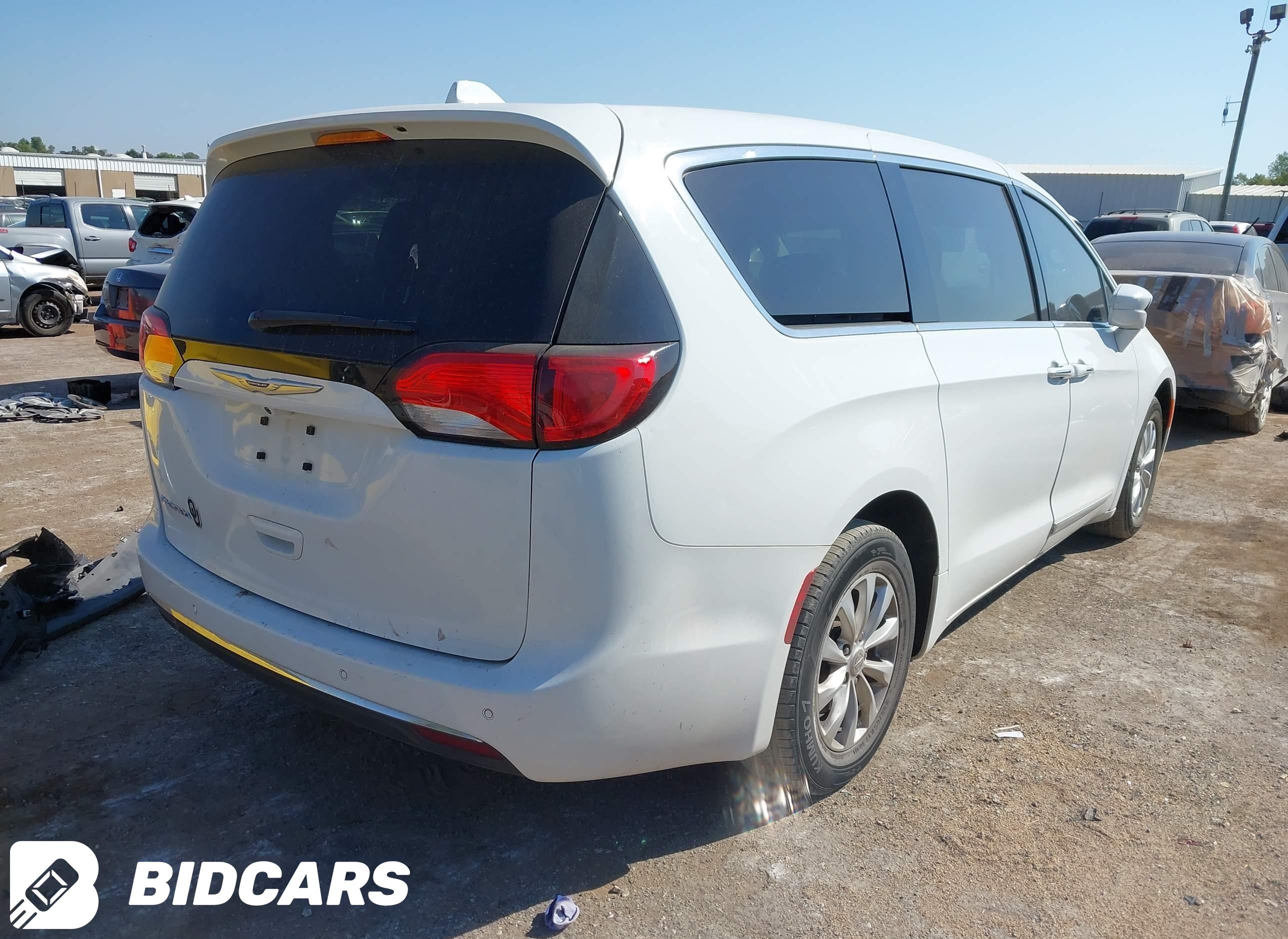 2018 Chrysler Pacifica, Touri...