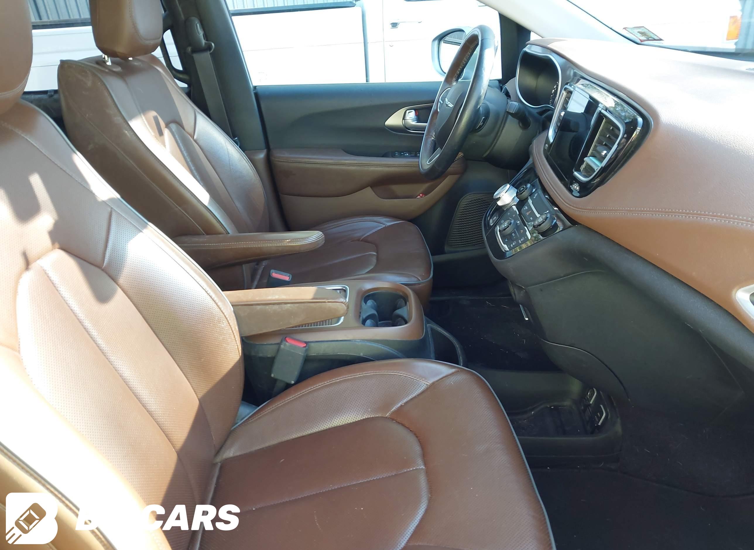 2017 Chrysler Pacifica, Limited