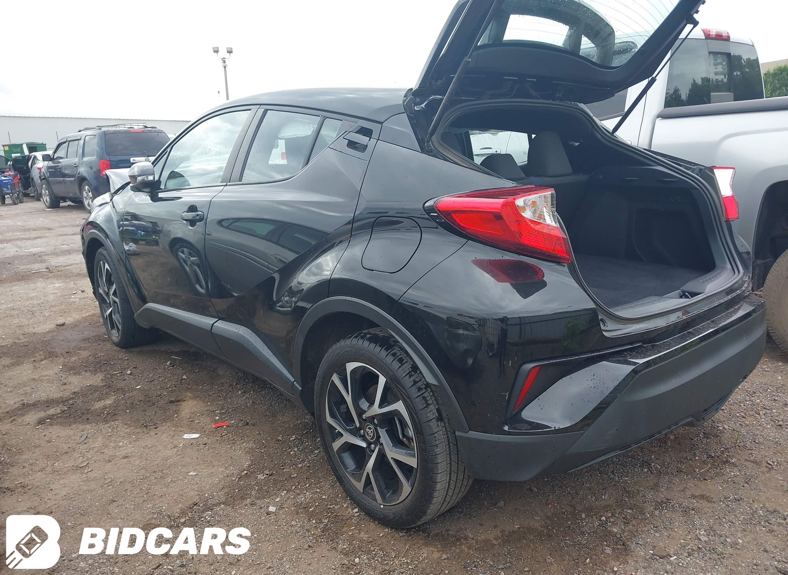 2021 Toyota C-HR, Xle