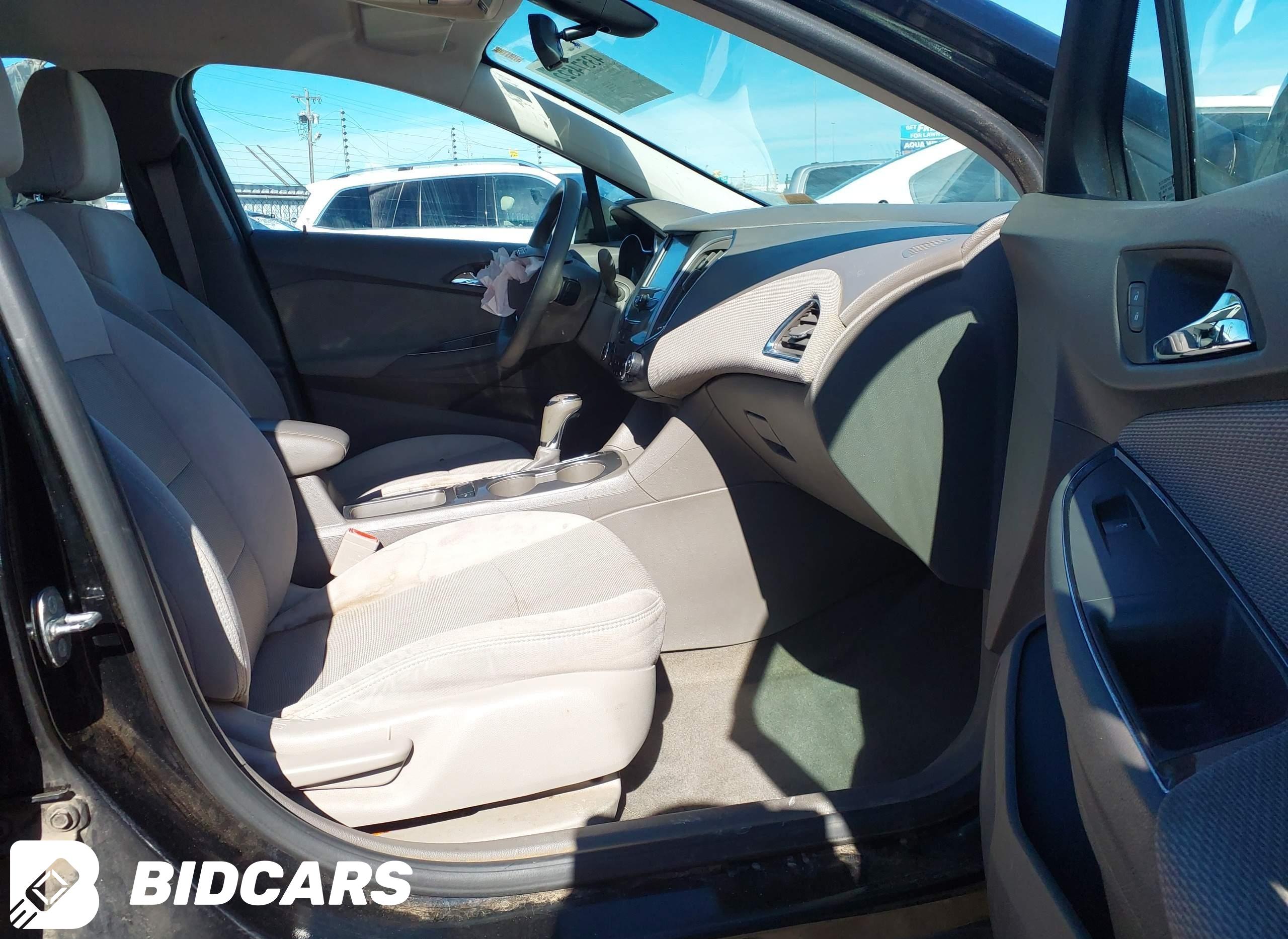 2017 Chevrolet Cruze, Lt Auto