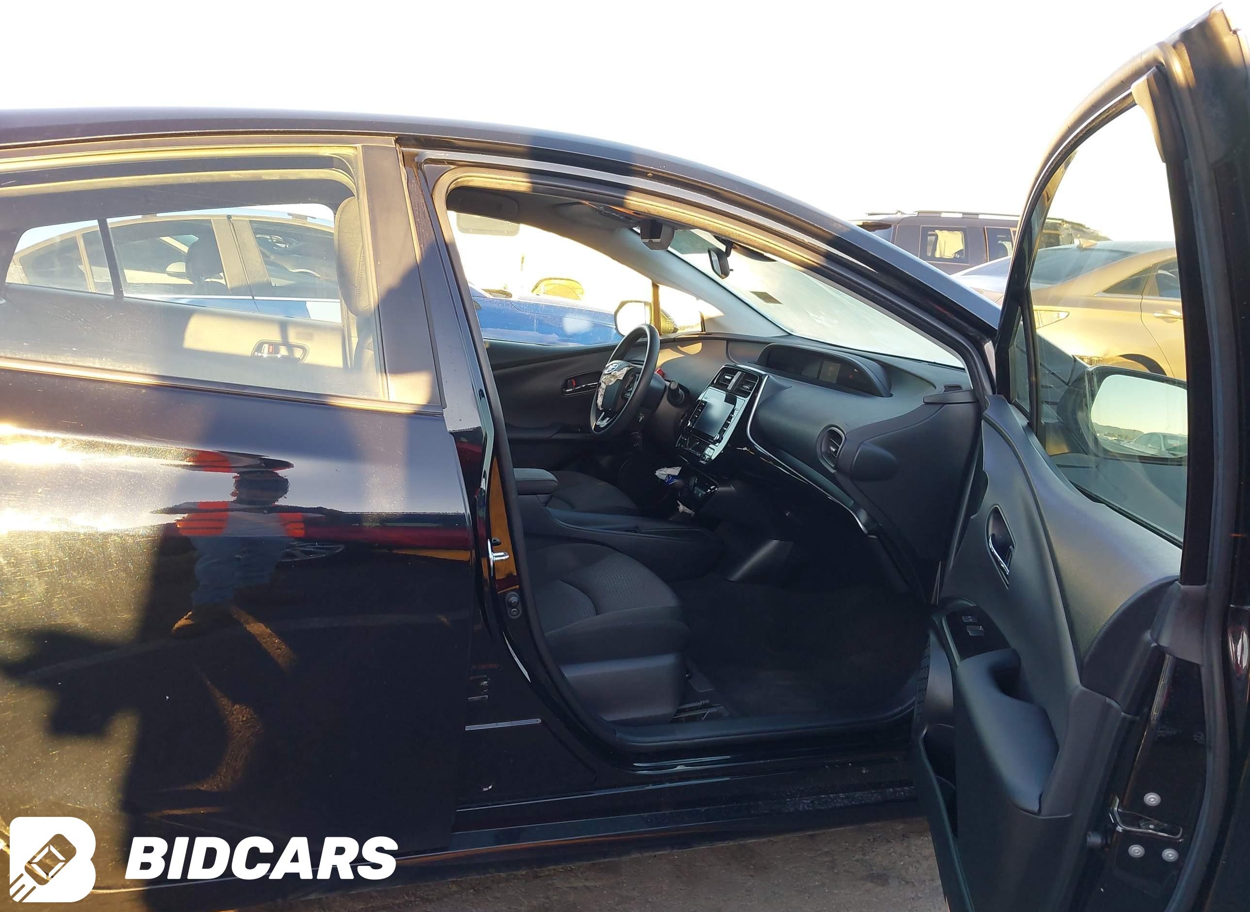 2021 Toyota Prius, LE