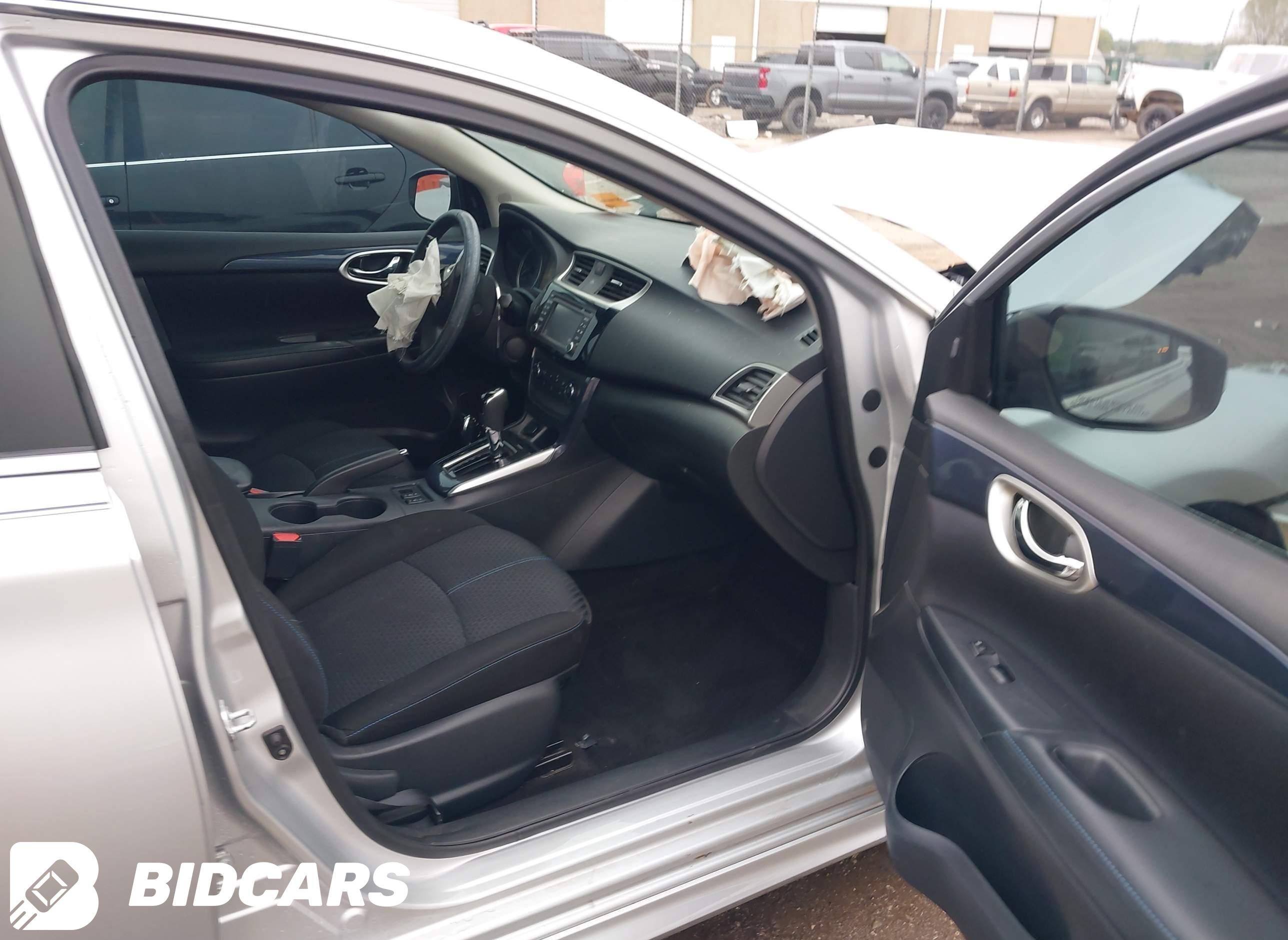 2017 Nissan Sentra, SR