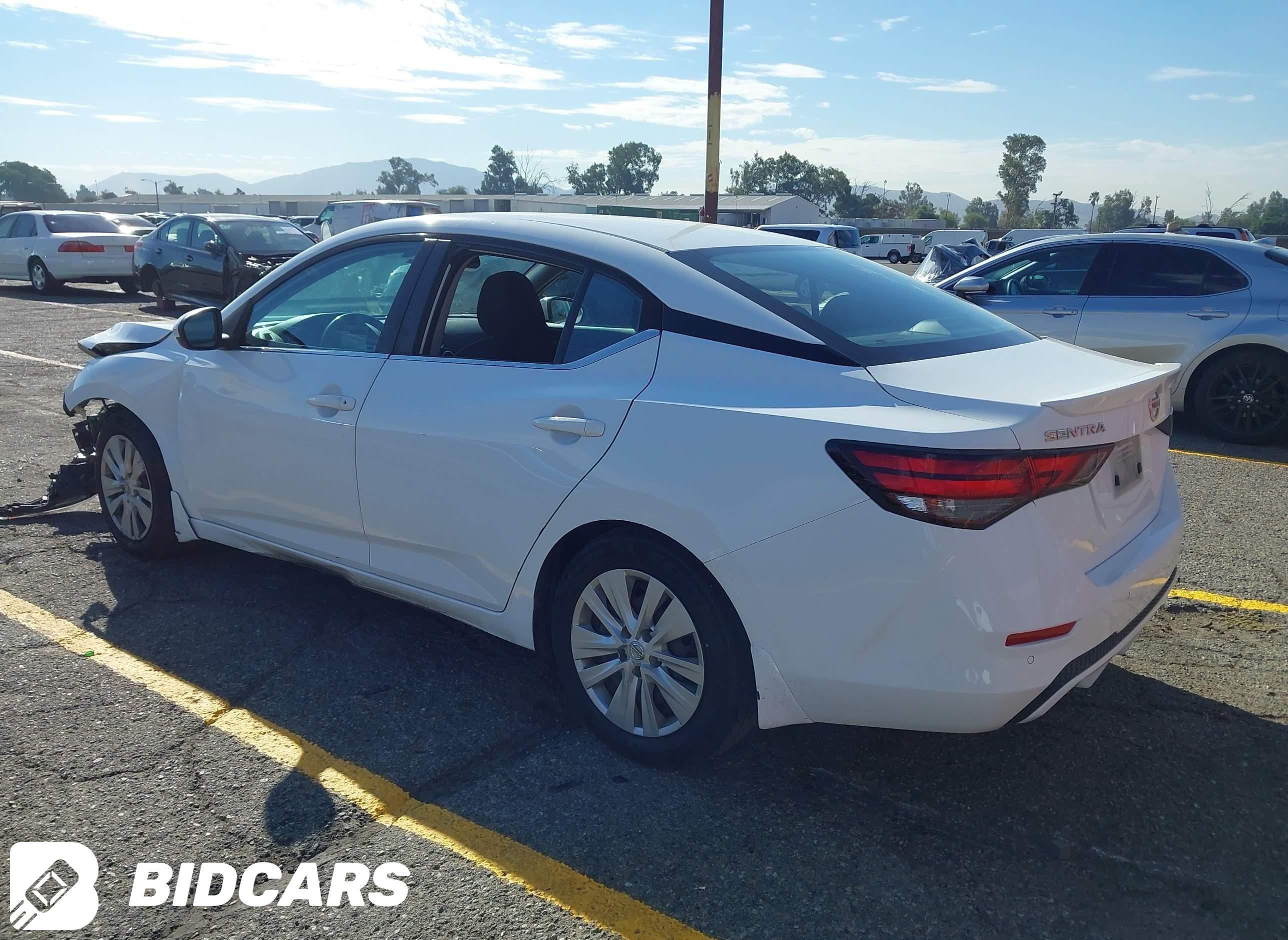 2020 Nissan Sentra, S Xtronic...