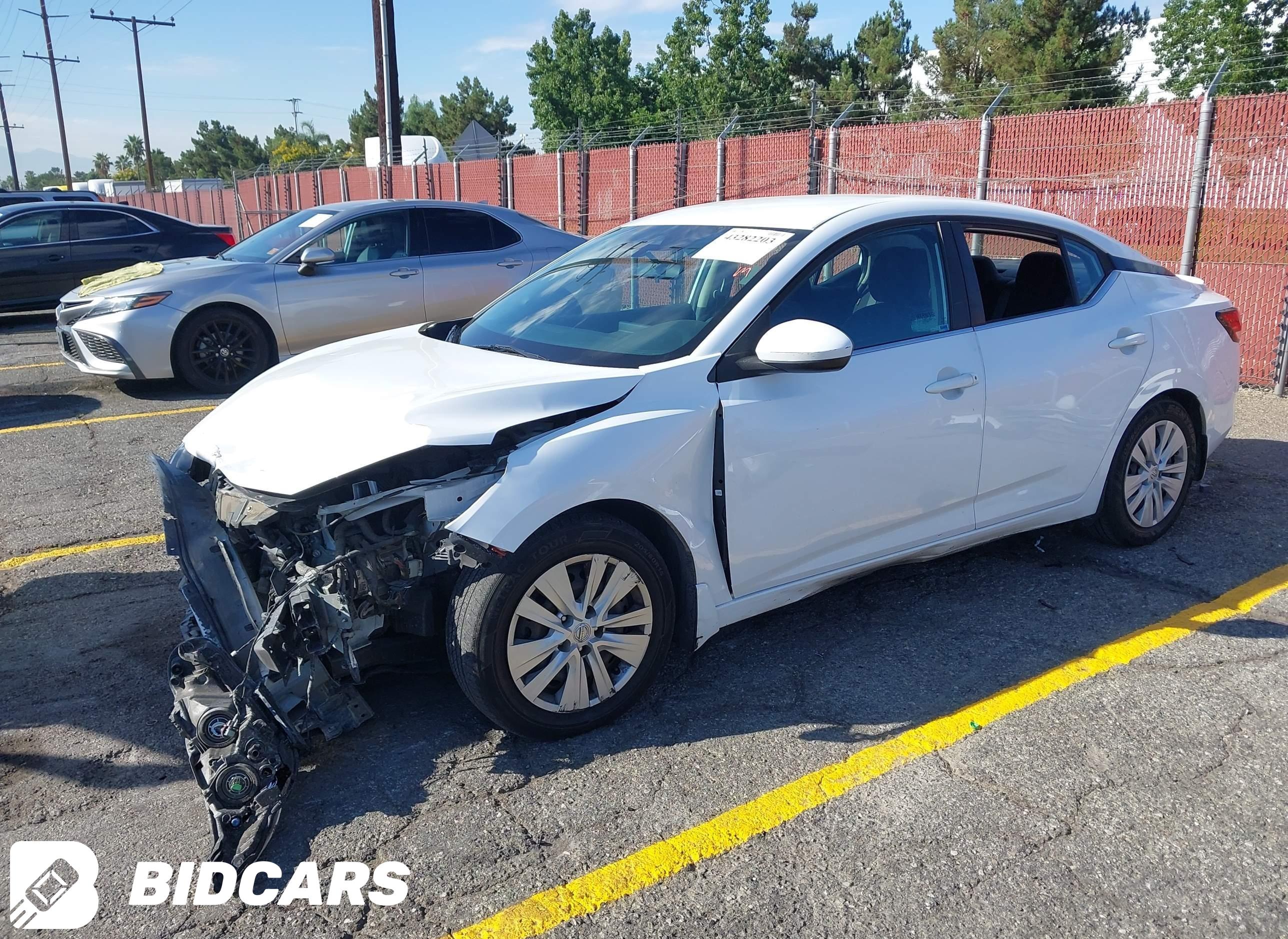 2020 Nissan Sentra, S Xtronic...