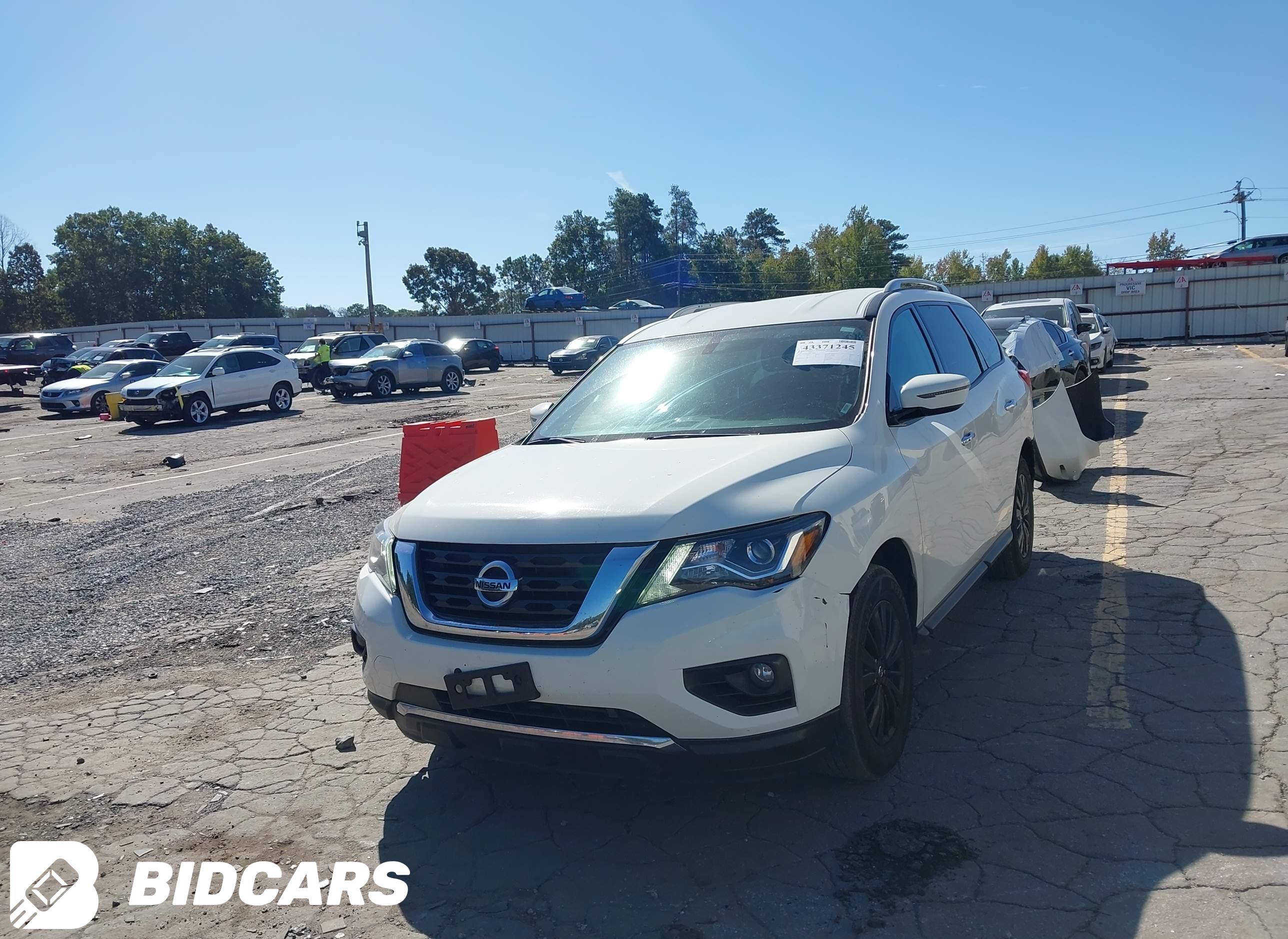 2020 Nissan Pathfinder, Sv 4Wd