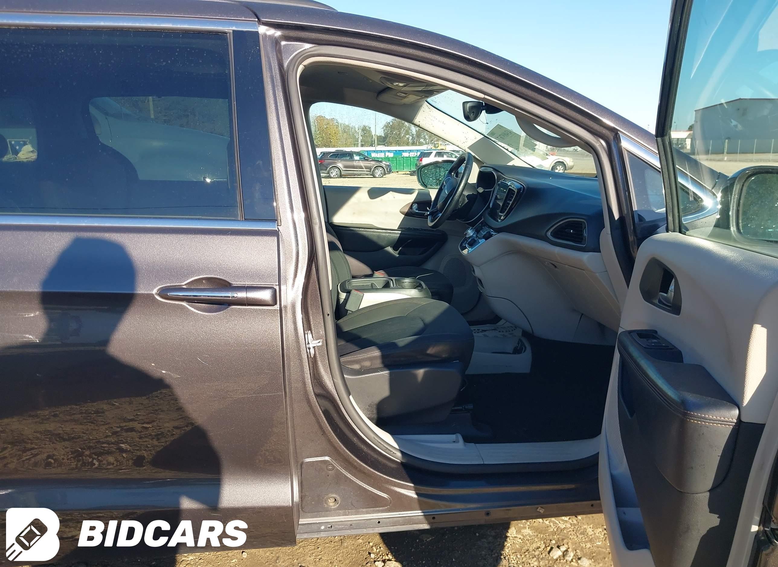 2019 Chrysler Pacifica, Touri...