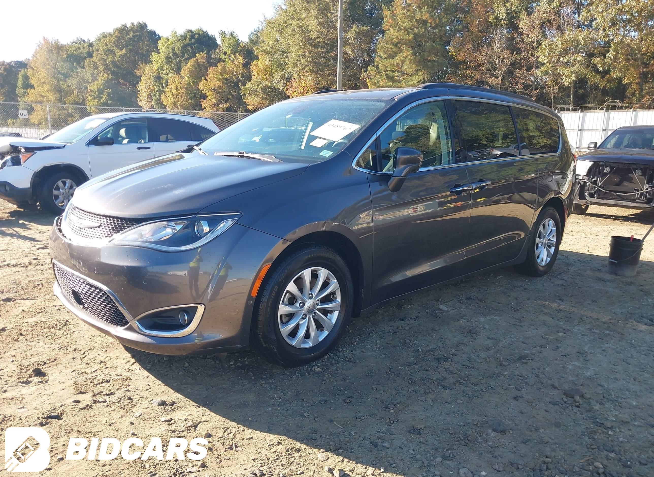 2019 Chrysler Pacifica, Touri...