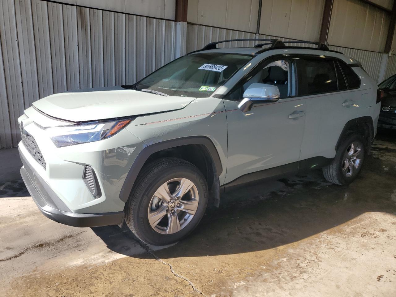 2023 Toyota RAV4, Xle