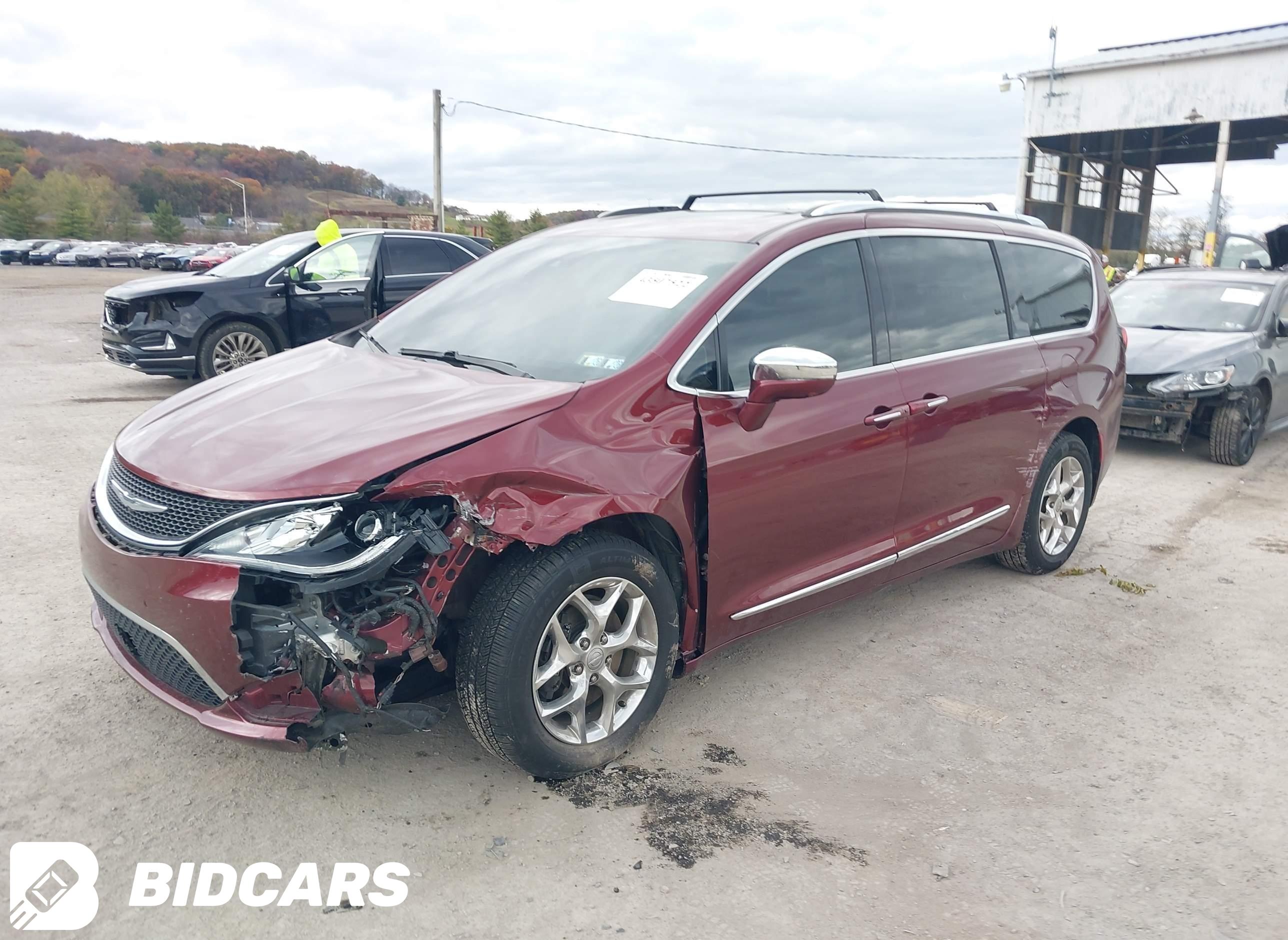 2017 Chrysler Pacifica, Limited